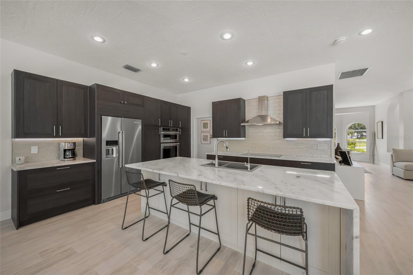 A4658479 Property Photo