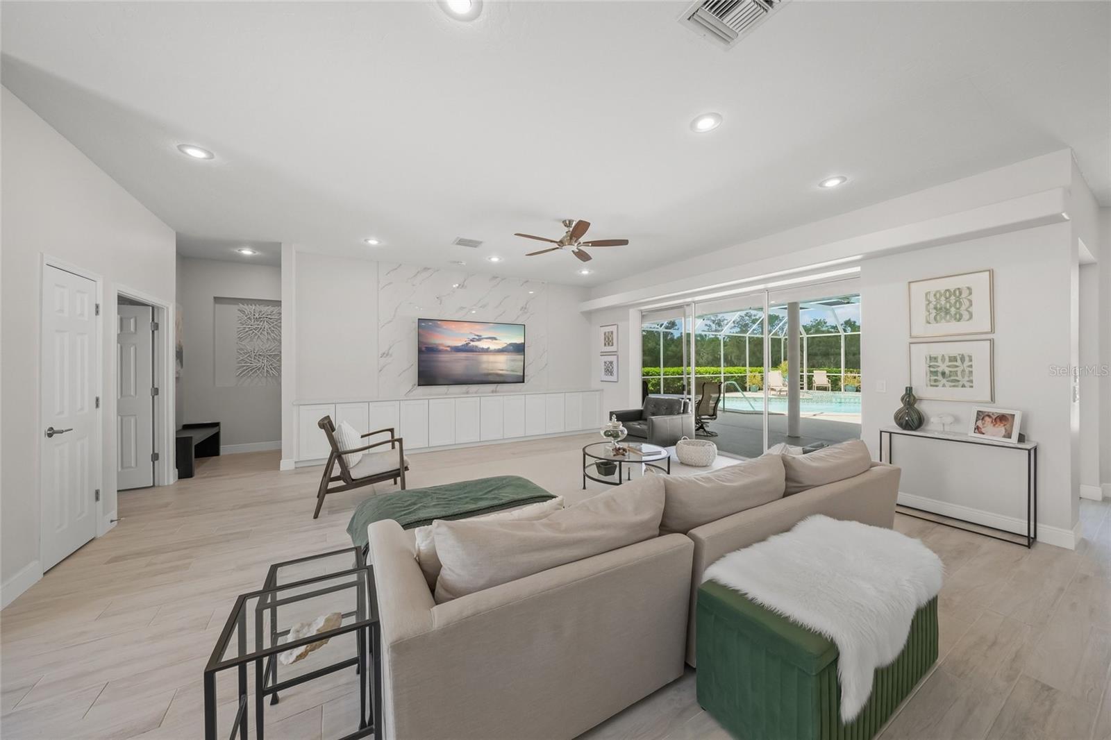 A4658479 Property Photo