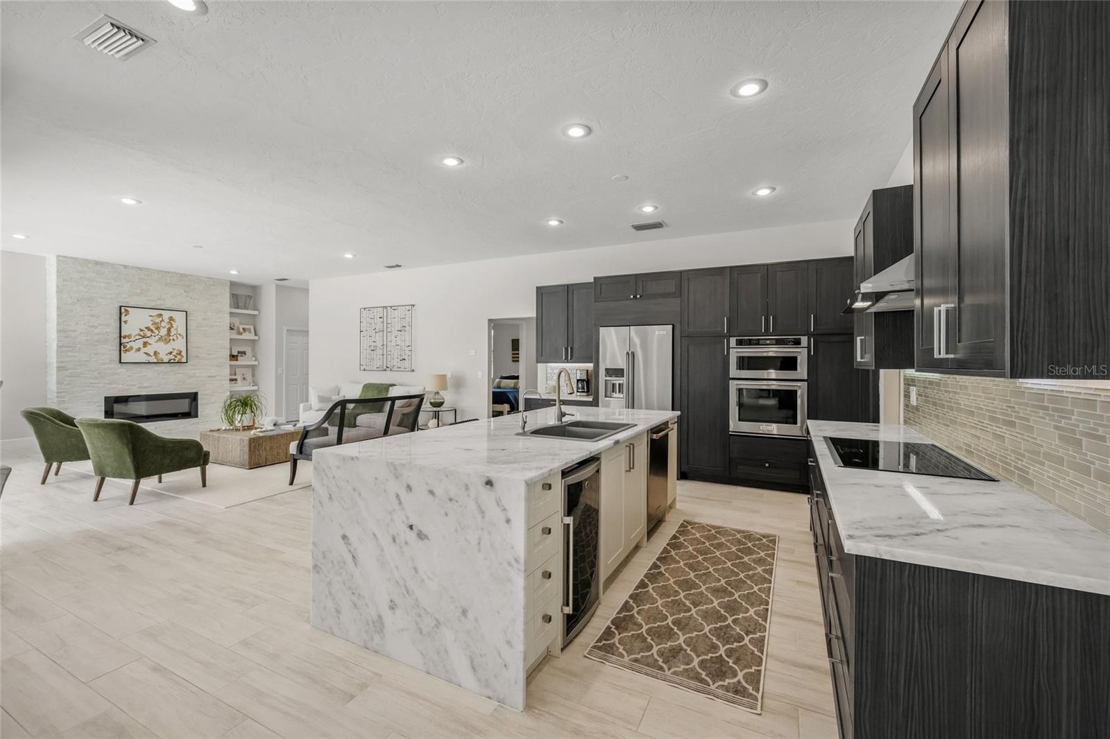 A4658479 Property Photo