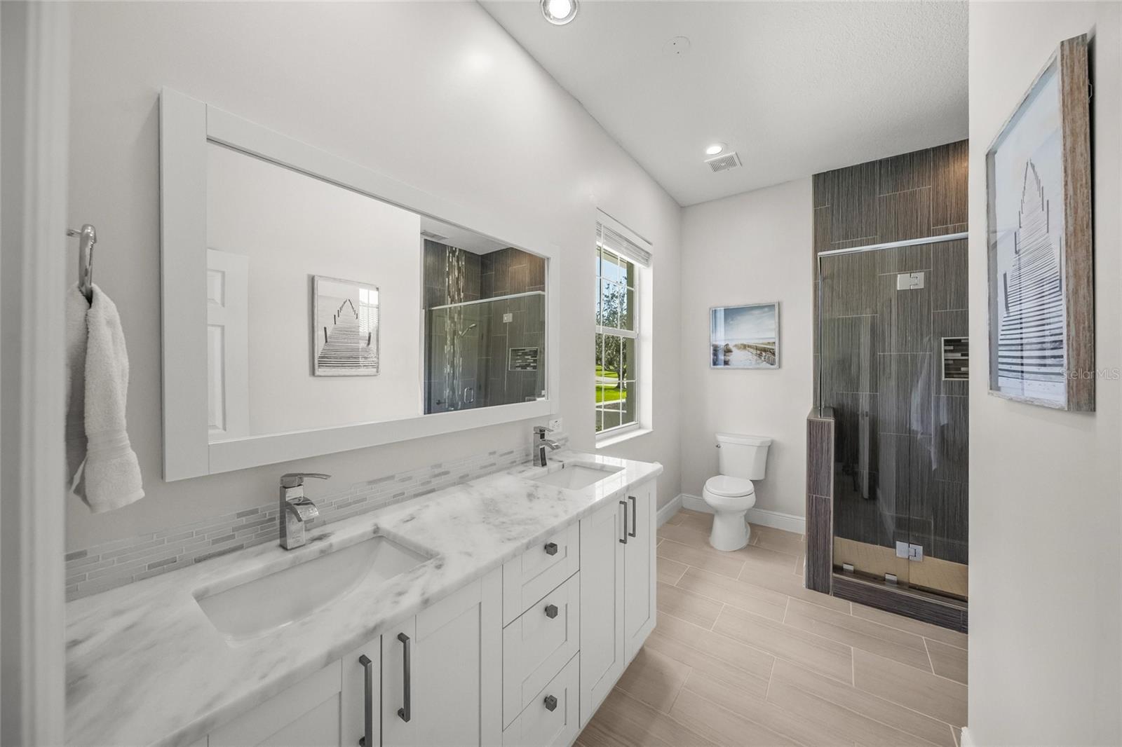 A4658479 Property Photo