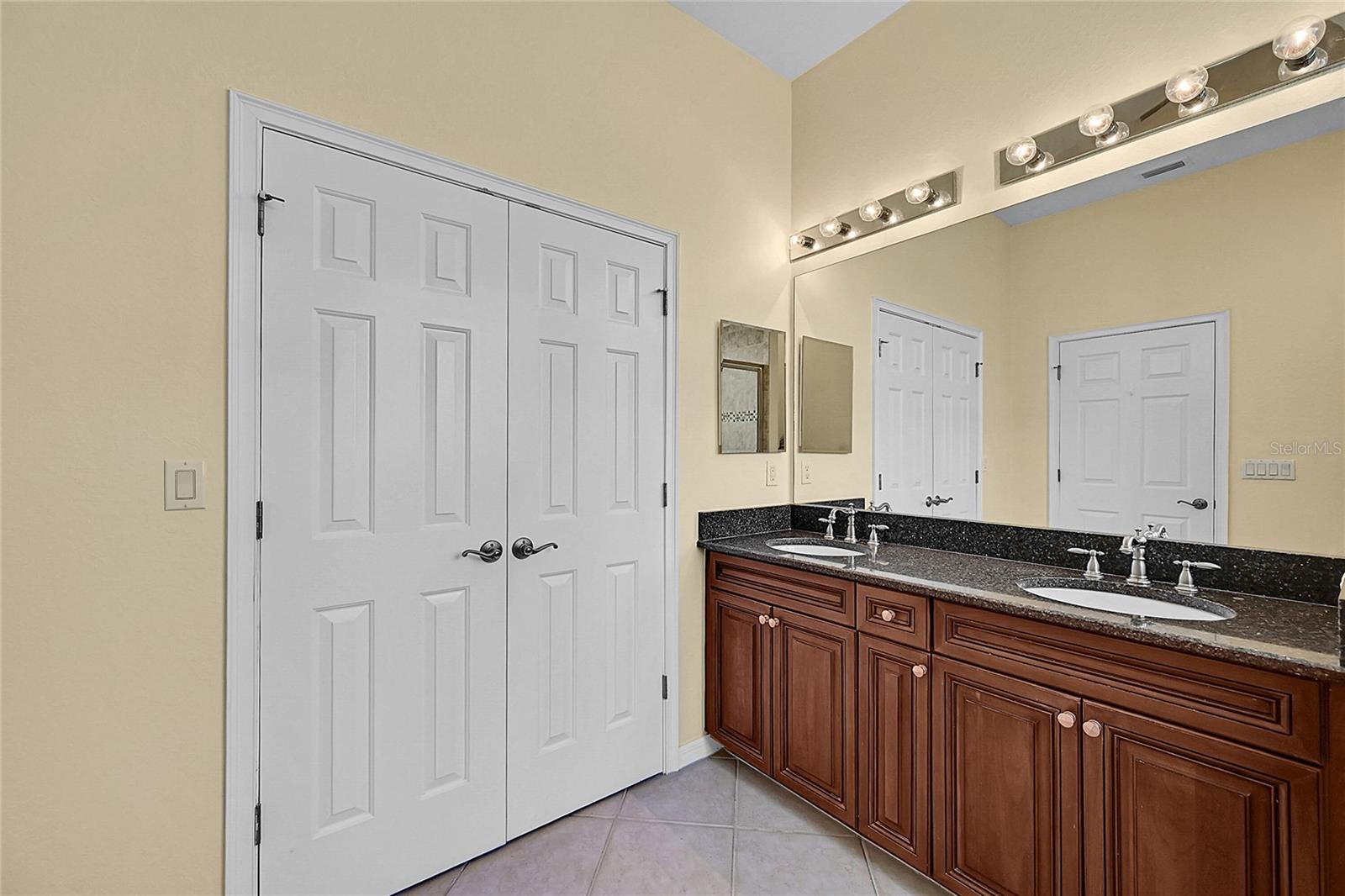 337 CIPRIANI WAY, NORTH VENICE, FL, 34275