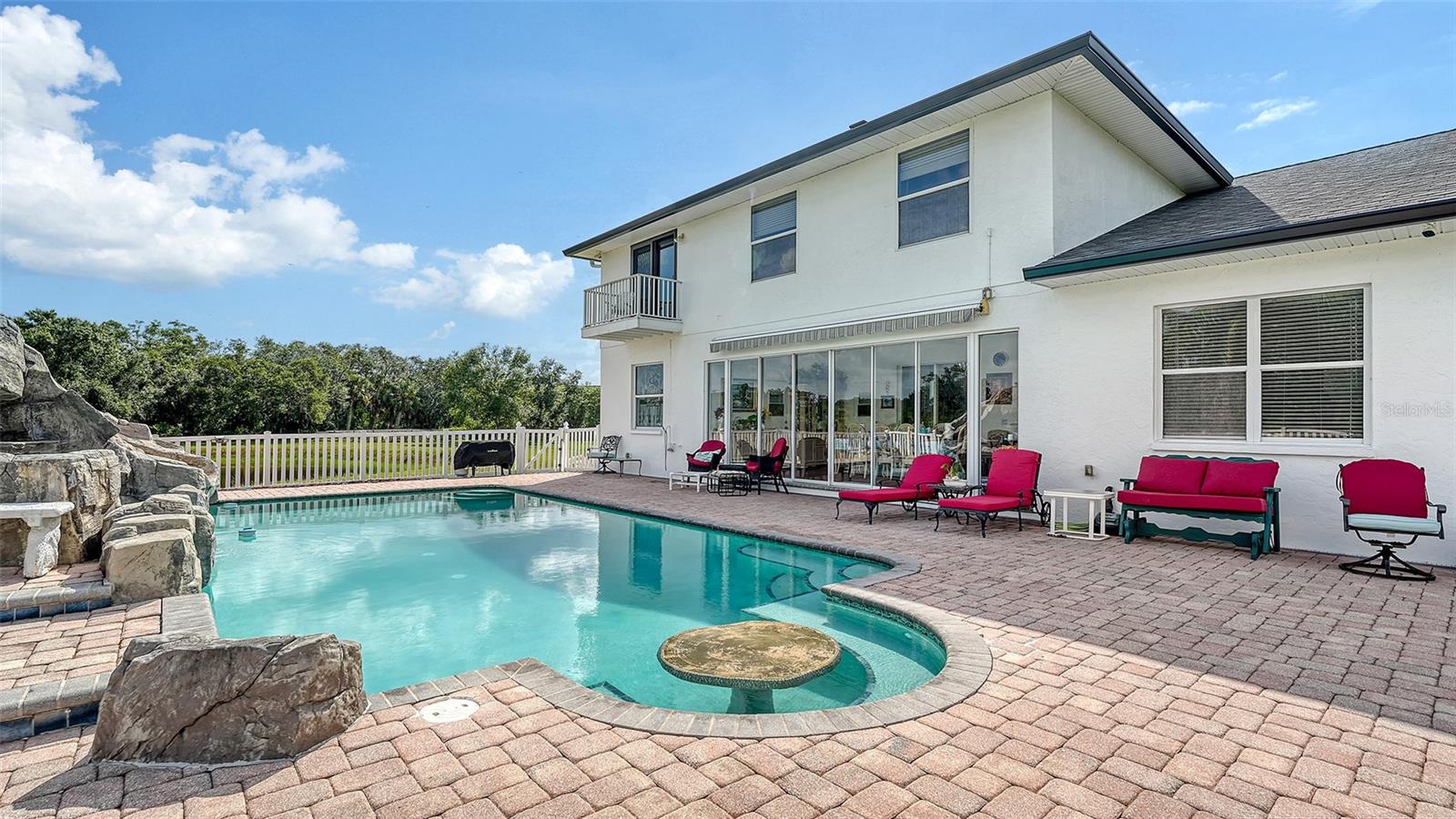 A4658508 Property Photo