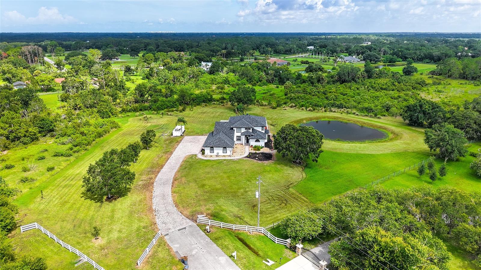 A4658508 Property Photo