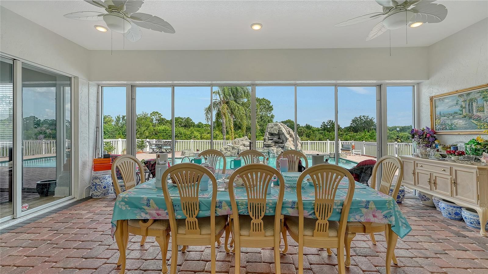 A4658508 Property Photo