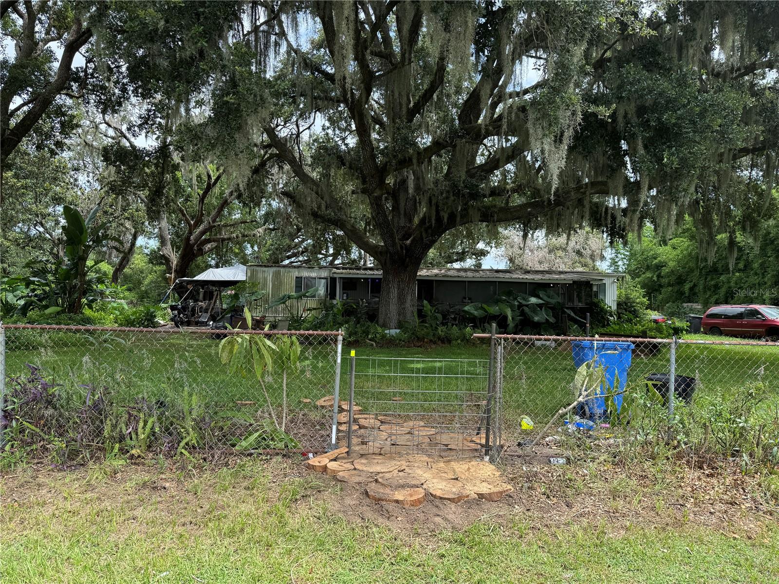 13920 HAYNES RD, DOVER, FL, 33527