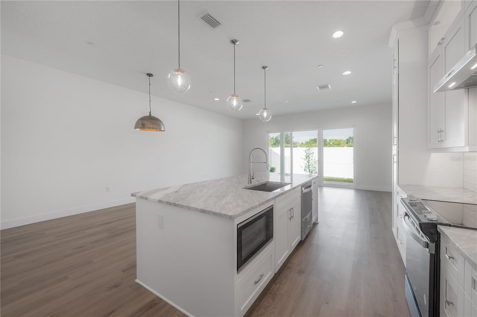 5530 N 9TH ST #4, TAMPA, FL, 33604