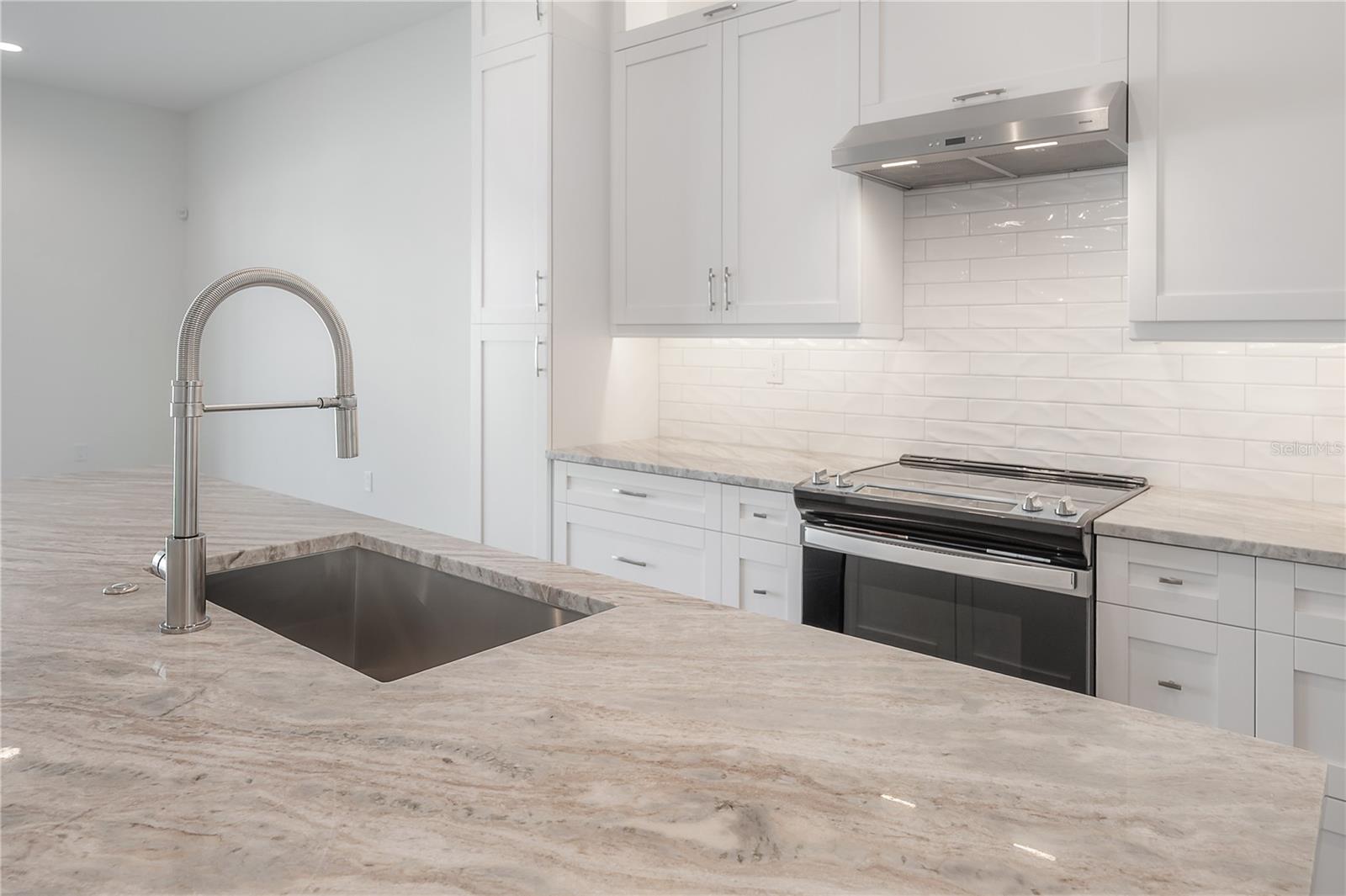 5530 N 9TH ST #4, TAMPA, FL, 33604