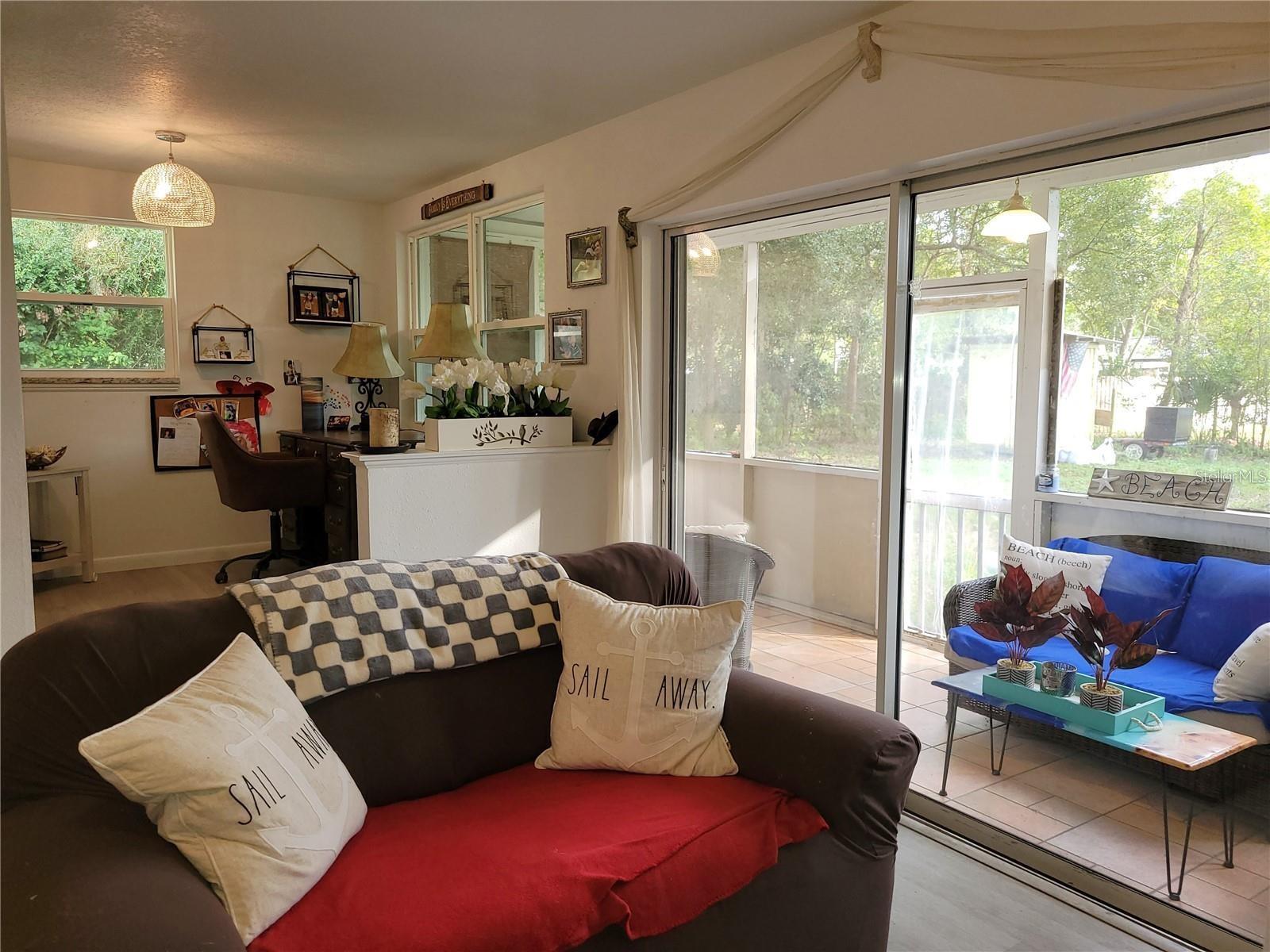 906 E WISCONSIN AVE, DELAND, FL, 32724