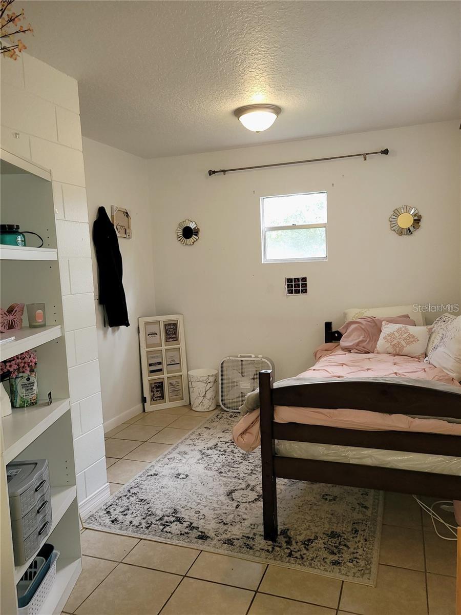 906 E WISCONSIN AVE, DELAND, FL, 32724