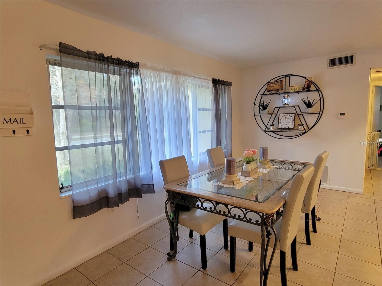 906 E WISCONSIN AVE, DELAND, FL, 32724