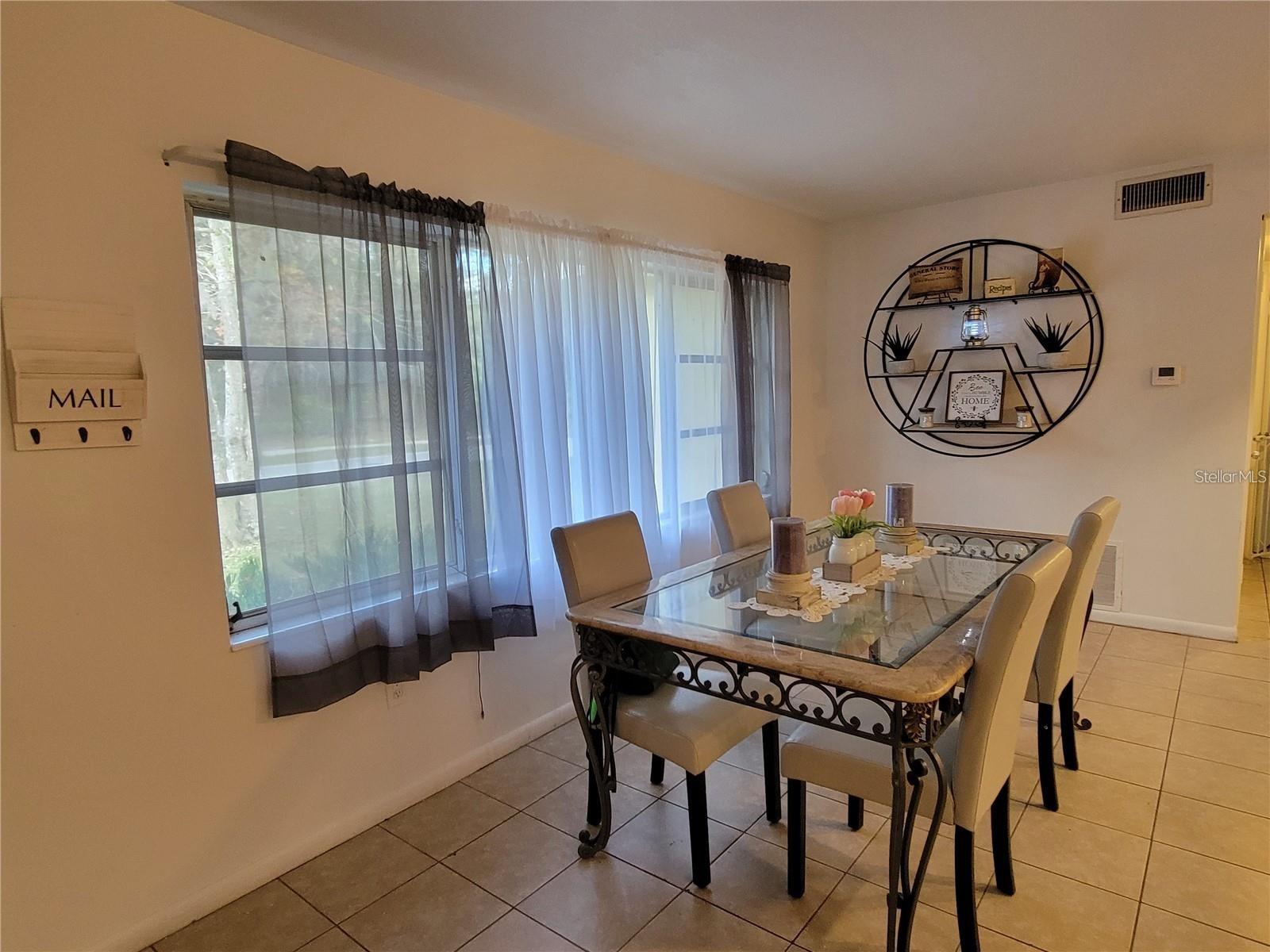 906 E WISCONSIN AVE, DELAND, FL, 32724