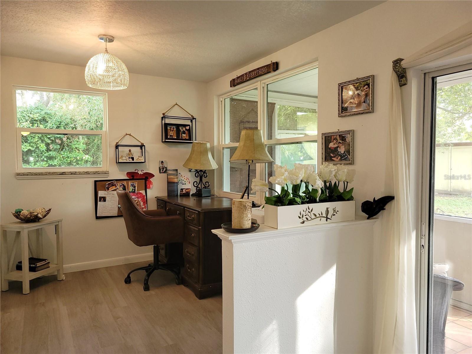 906 E WISCONSIN AVE, DELAND, FL, 32724