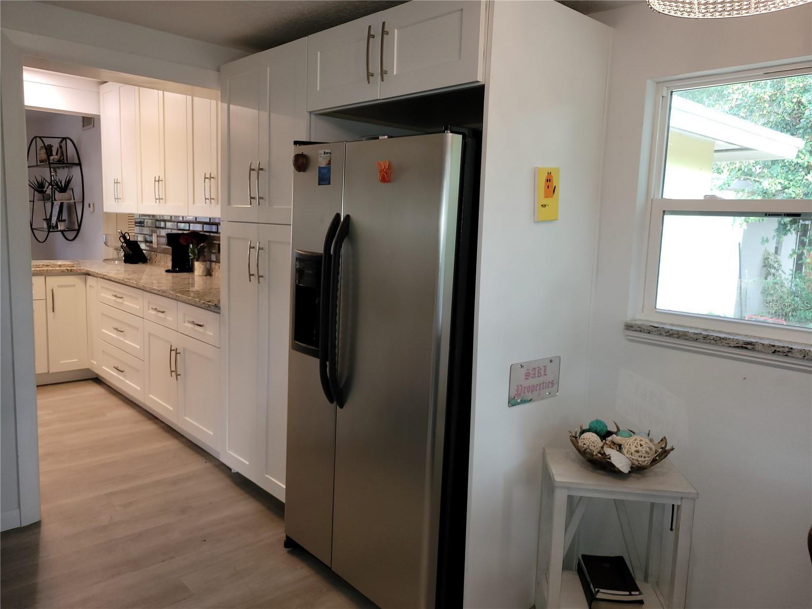 906 E WISCONSIN AVE, DELAND, FL, 32724