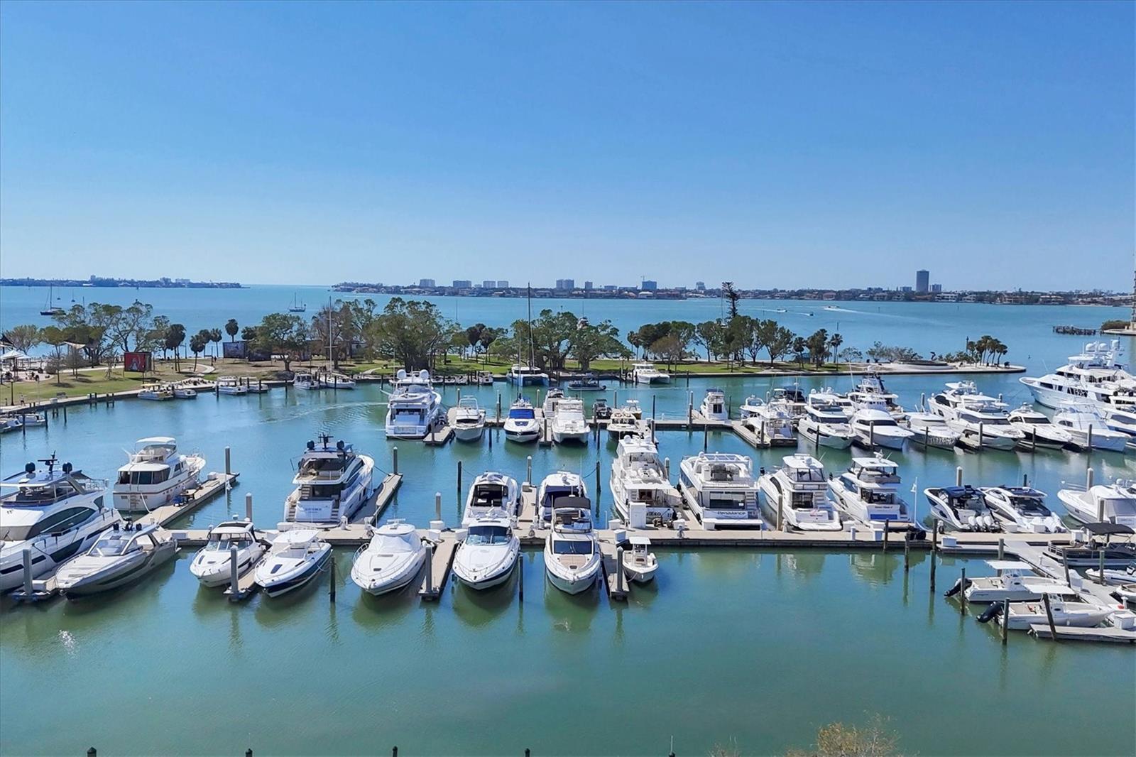 226 GOLDEN GATE PT #12, SARASOTA, FL, 34236