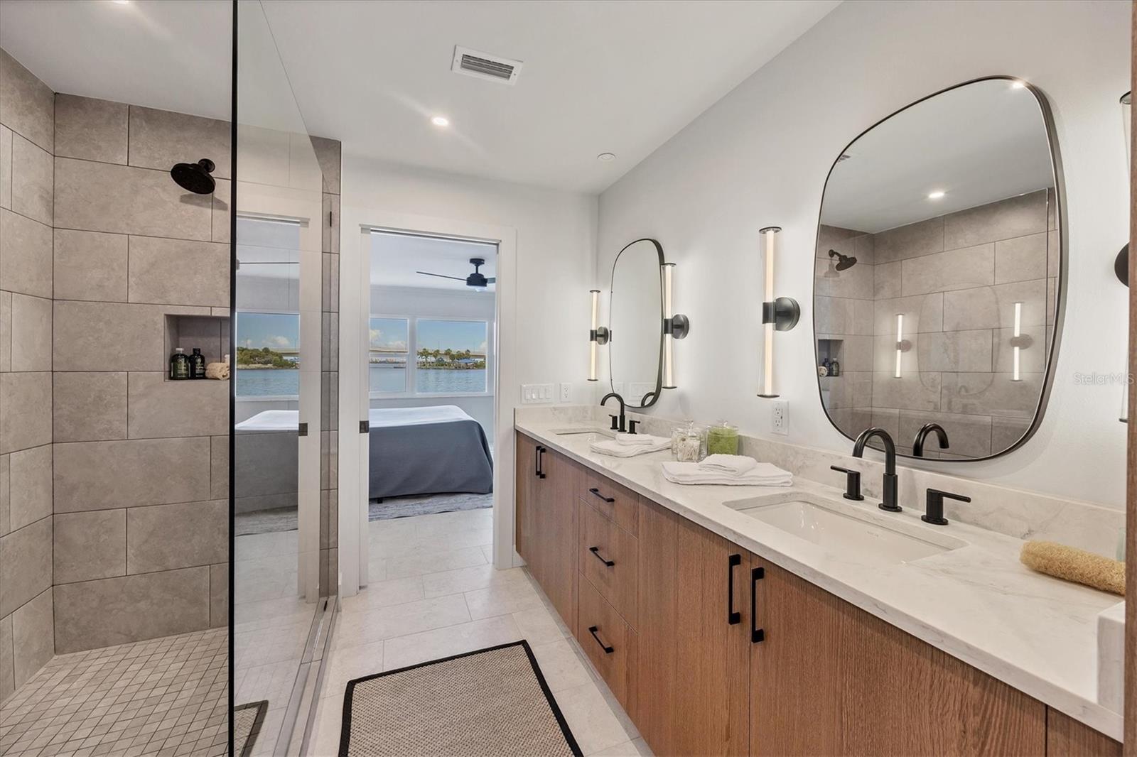 226 GOLDEN GATE PT #12, SARASOTA, FL, 34236