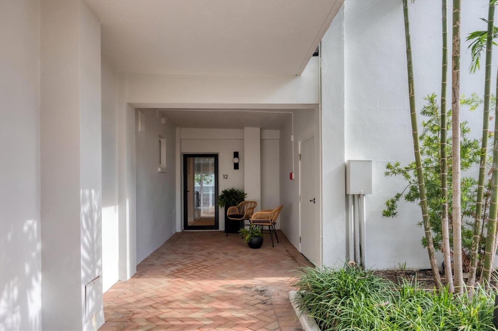 226 GOLDEN GATE PT #12, SARASOTA, FL, 34236