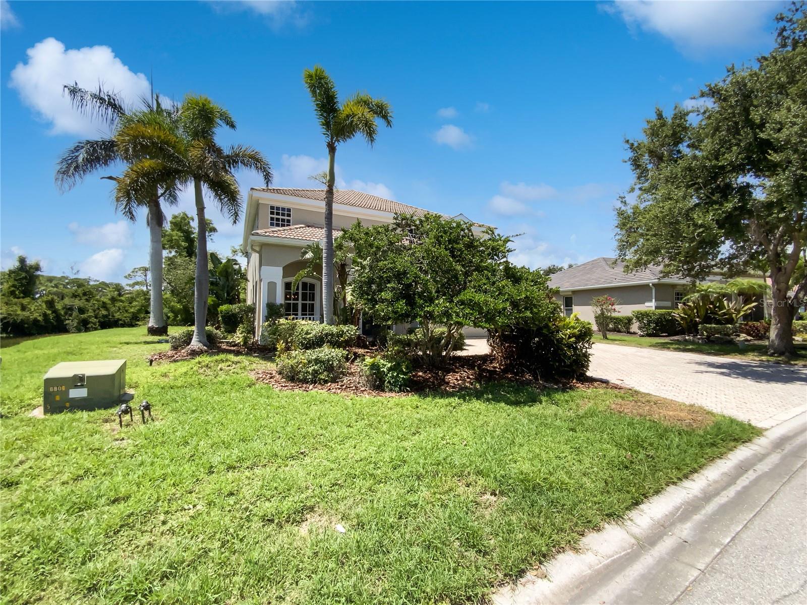 O6326082 Property Photo