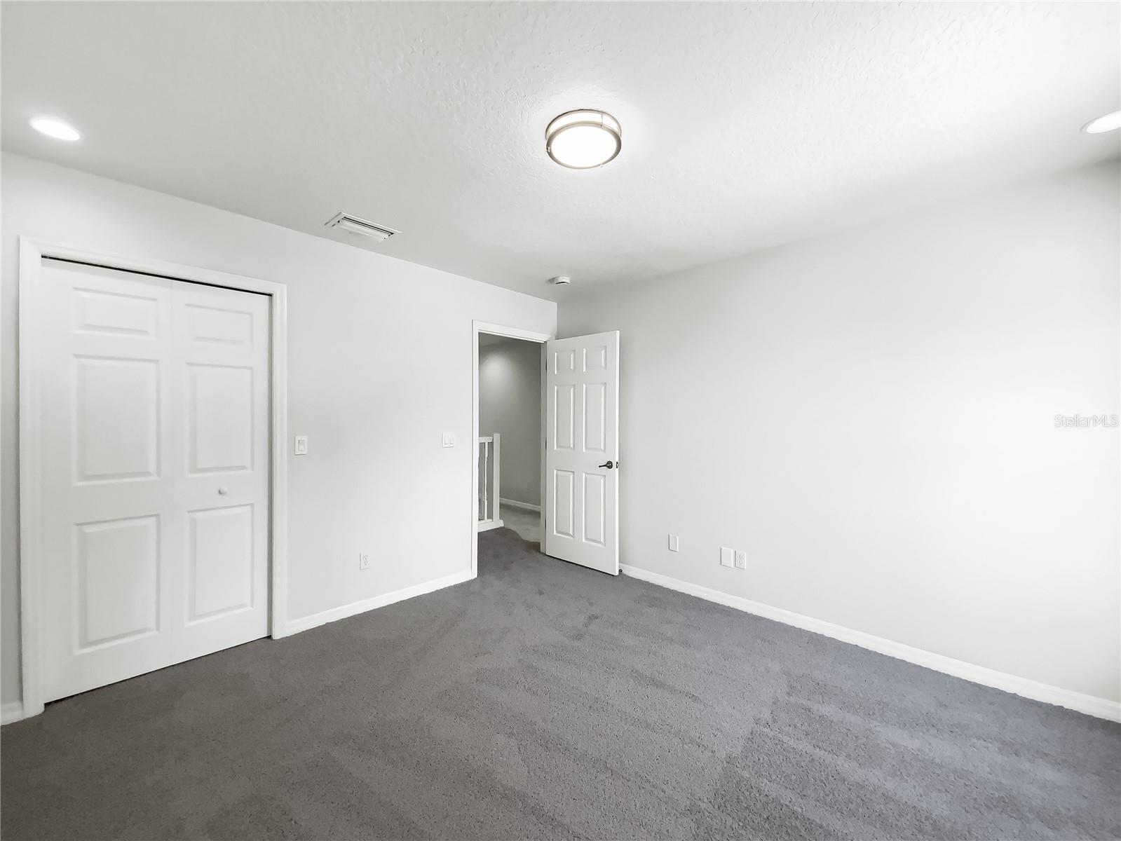 O6326082 Property Photo