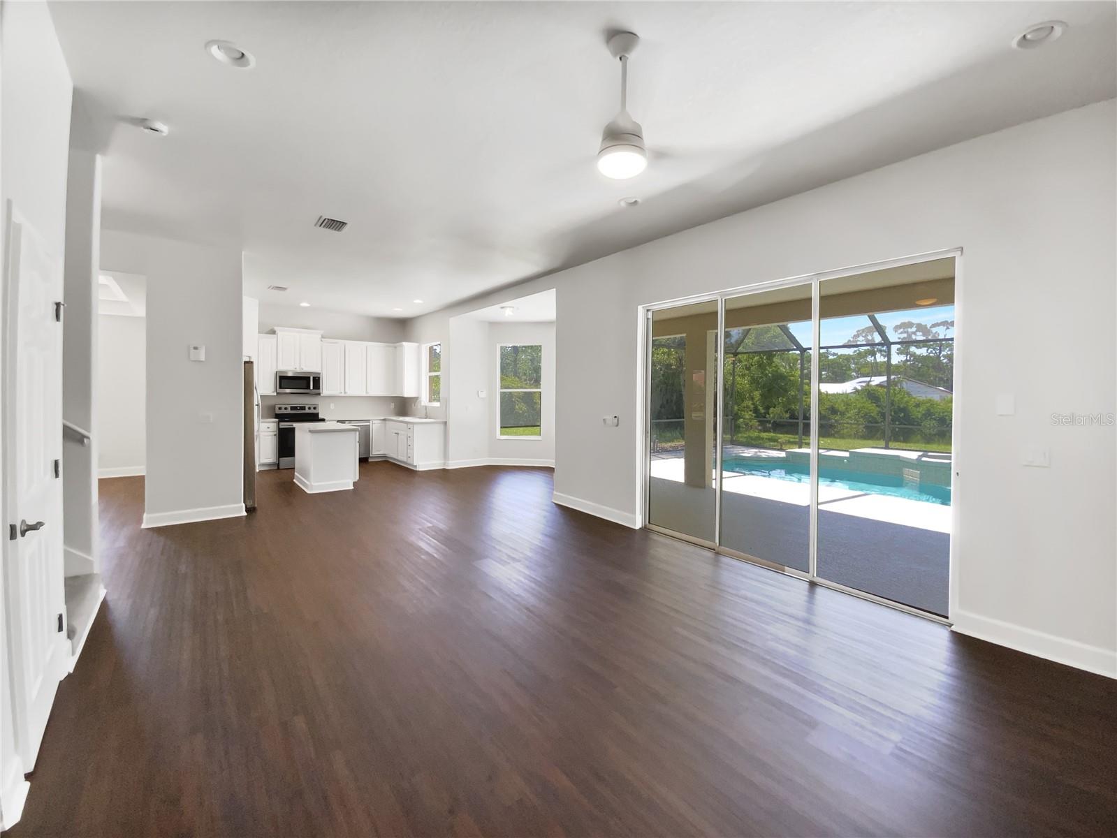 O6326082 Property Photo
