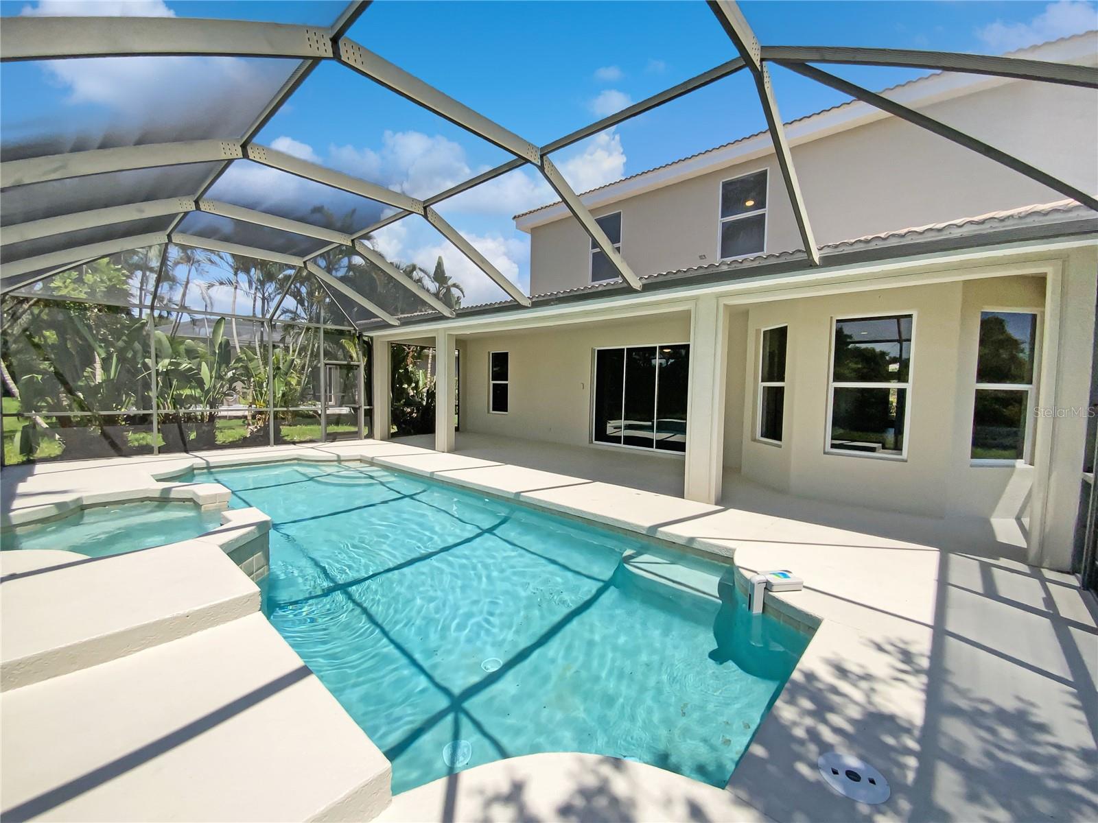 O6326082 Property Photo
