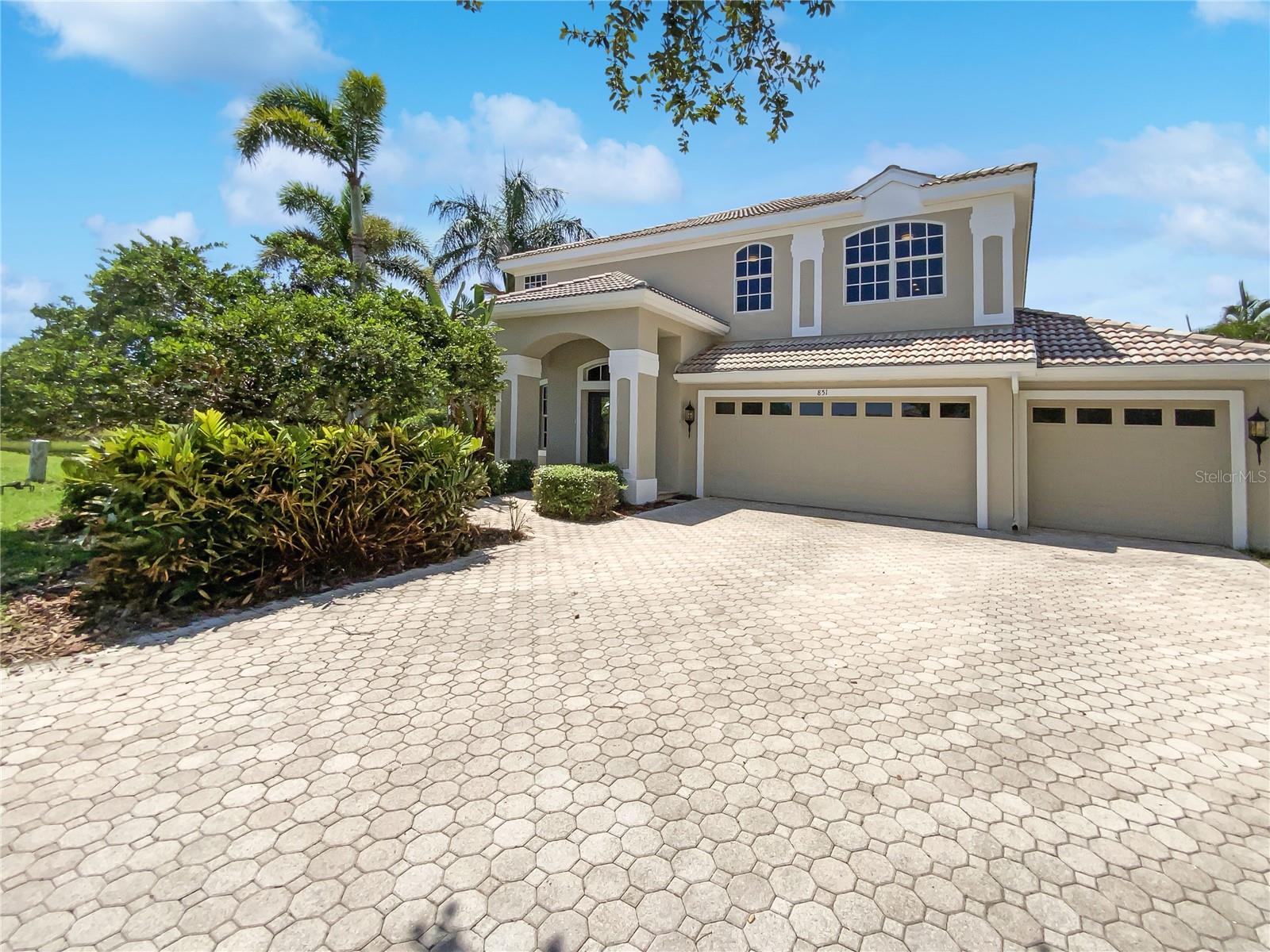 O6326082 Property Photo