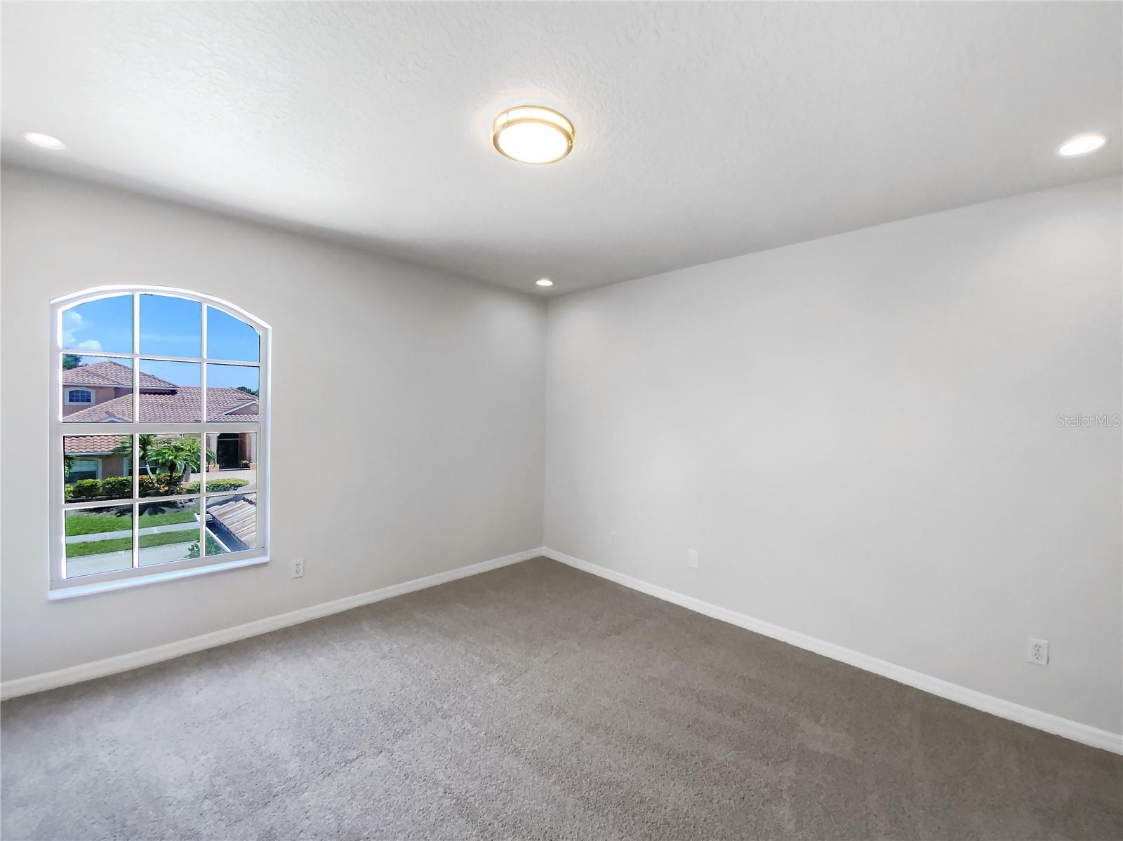 O6326082 Property Photo