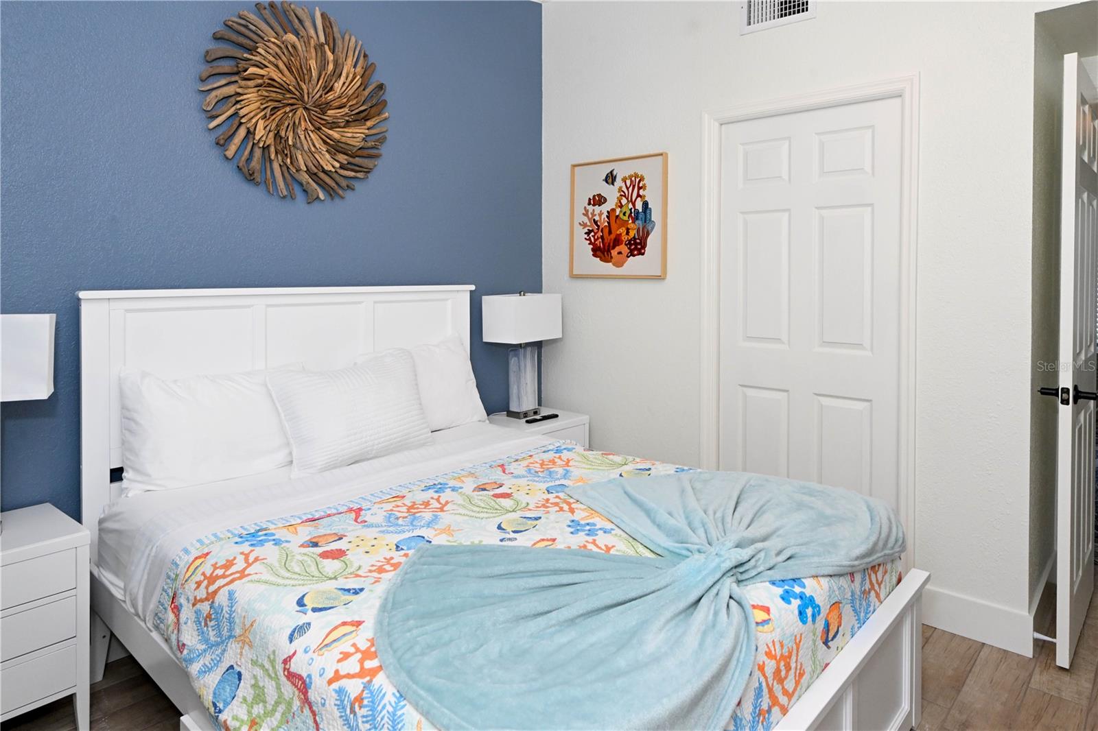 19530 GULF BLVD #1A, INDIAN SHORES, FL, 33785