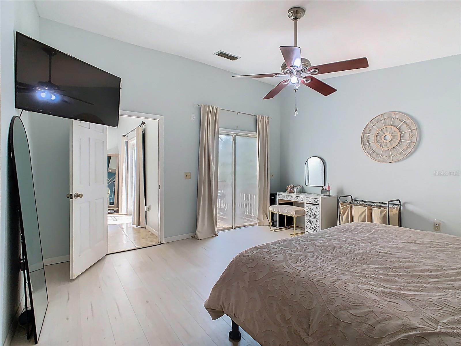 909 1/2 VALENTINA DR, DUNDEE, FL, 33838