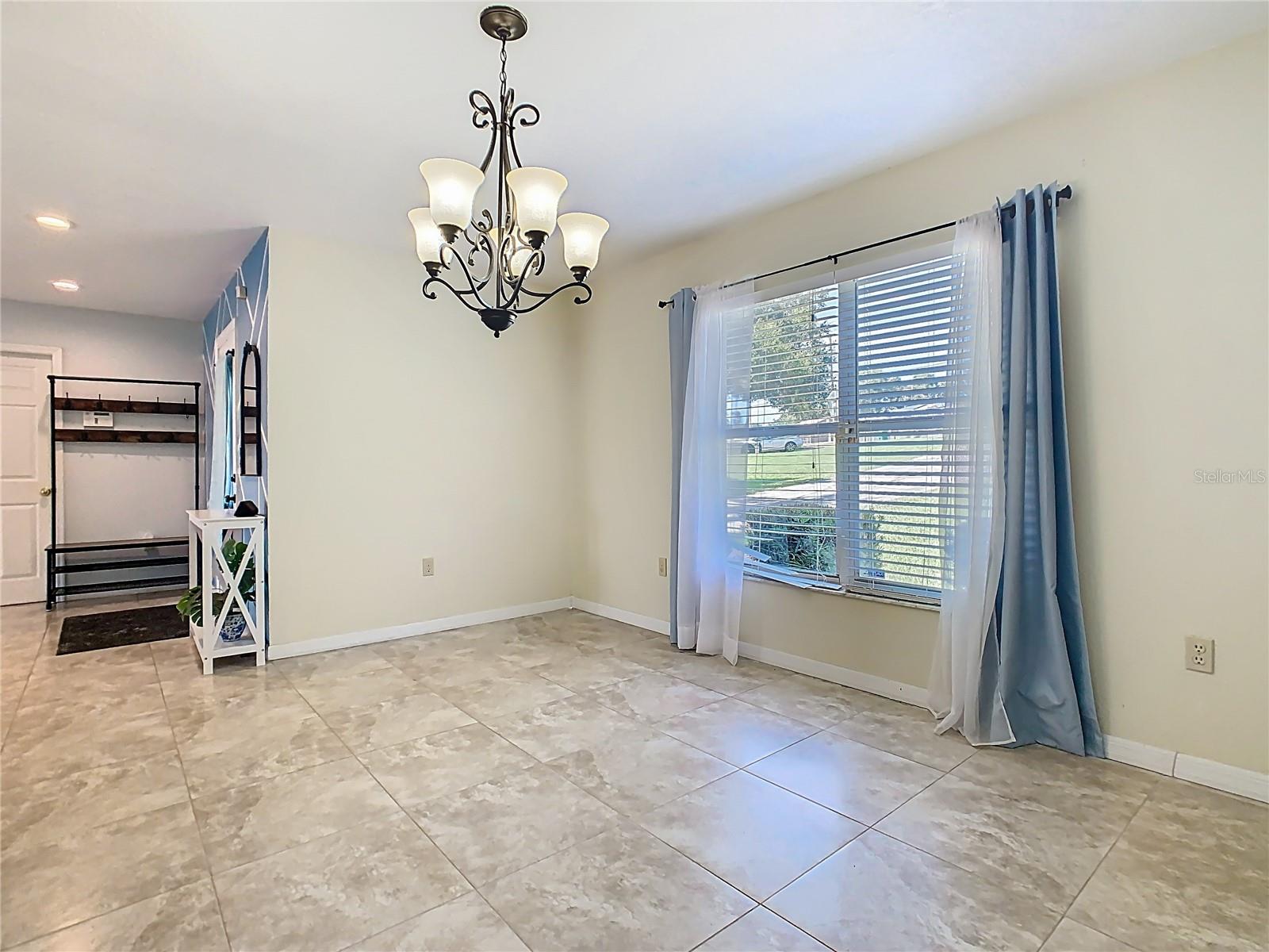 909 1/2 VALENTINA DR, DUNDEE, FL, 33838