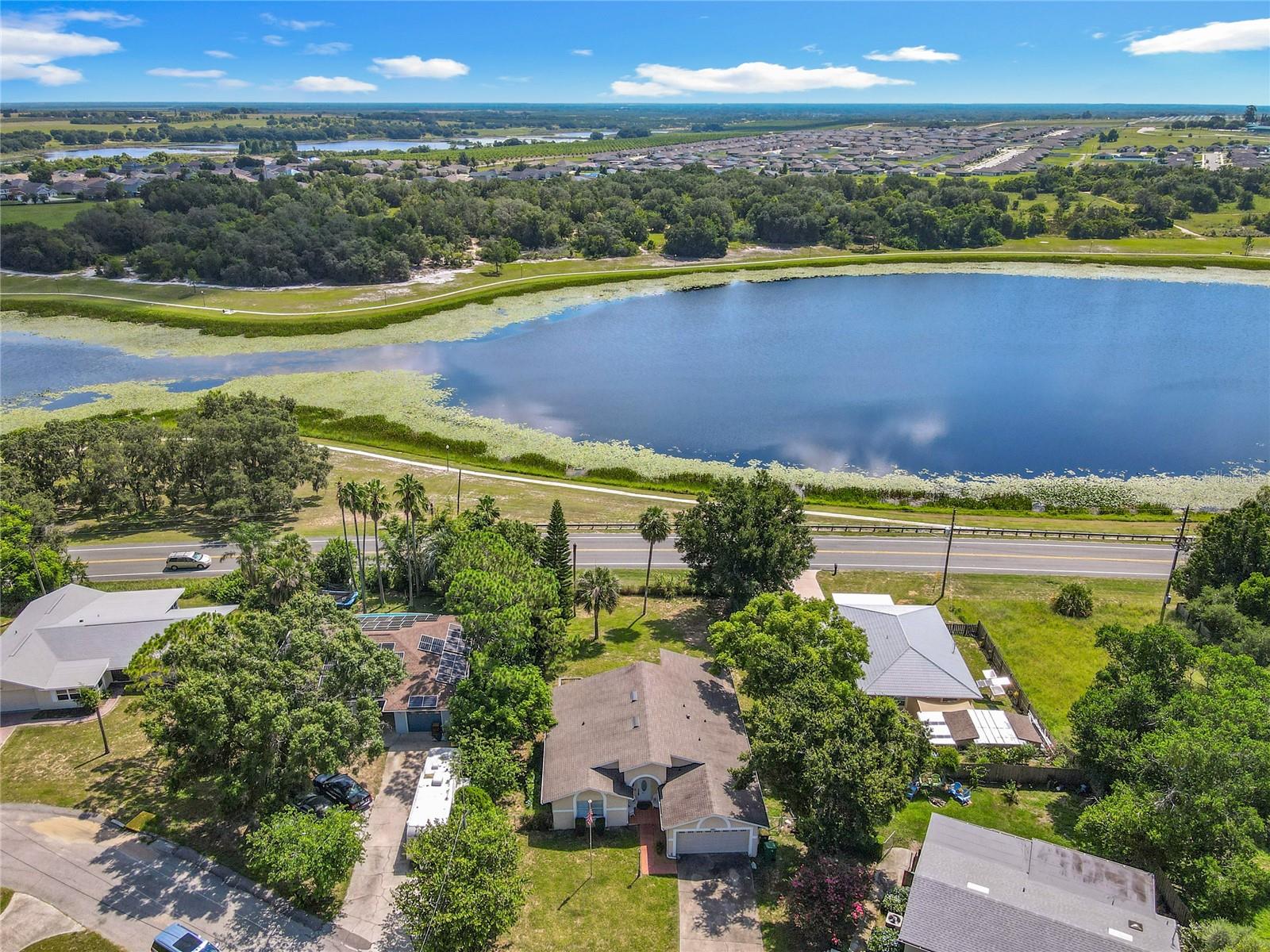 909 1/2 VALENTINA DR, DUNDEE, FL, 33838