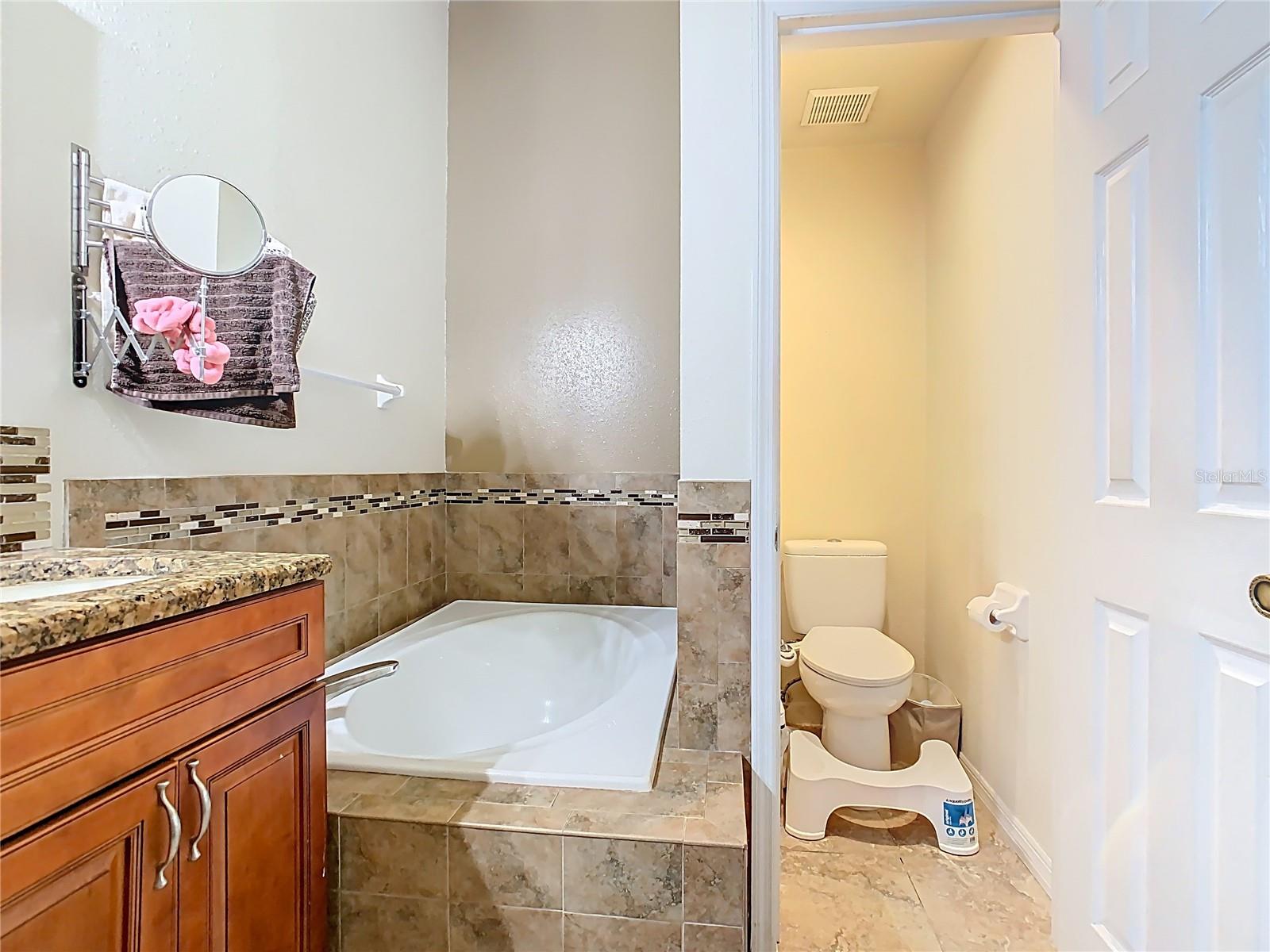 909 1/2 VALENTINA DR, DUNDEE, FL, 33838