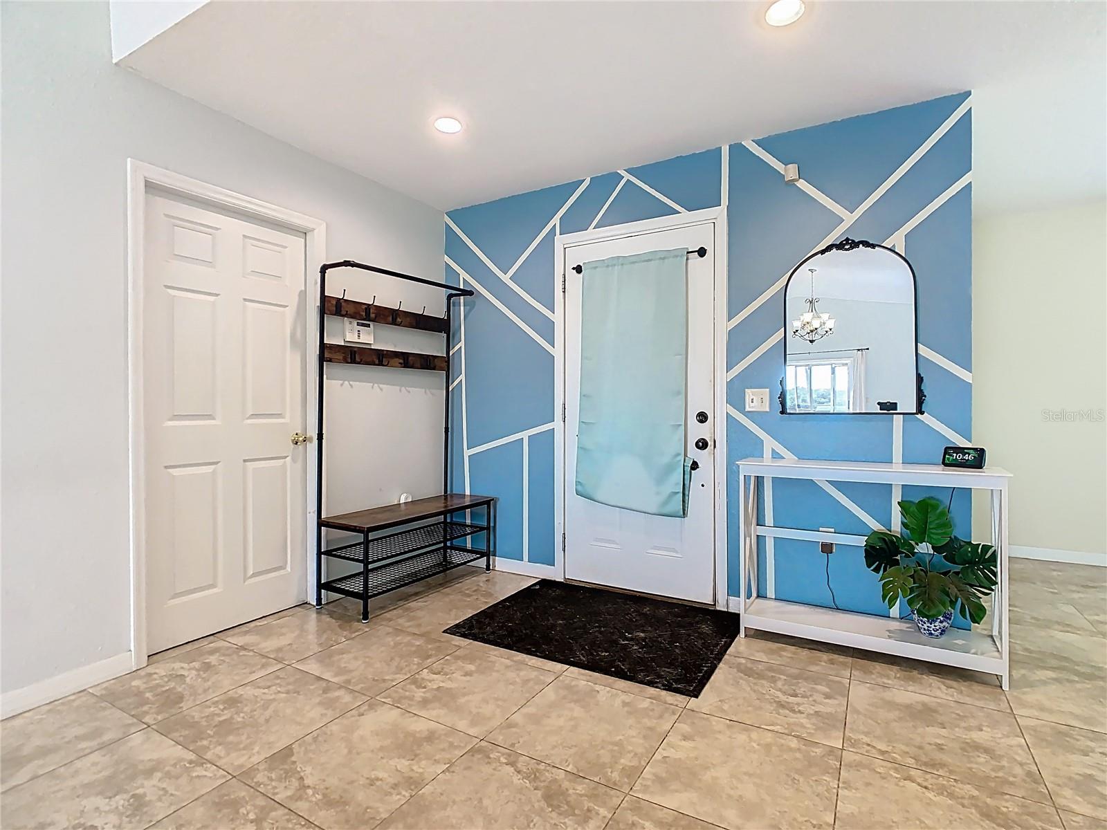 909 1/2 VALENTINA DR, DUNDEE, FL, 33838