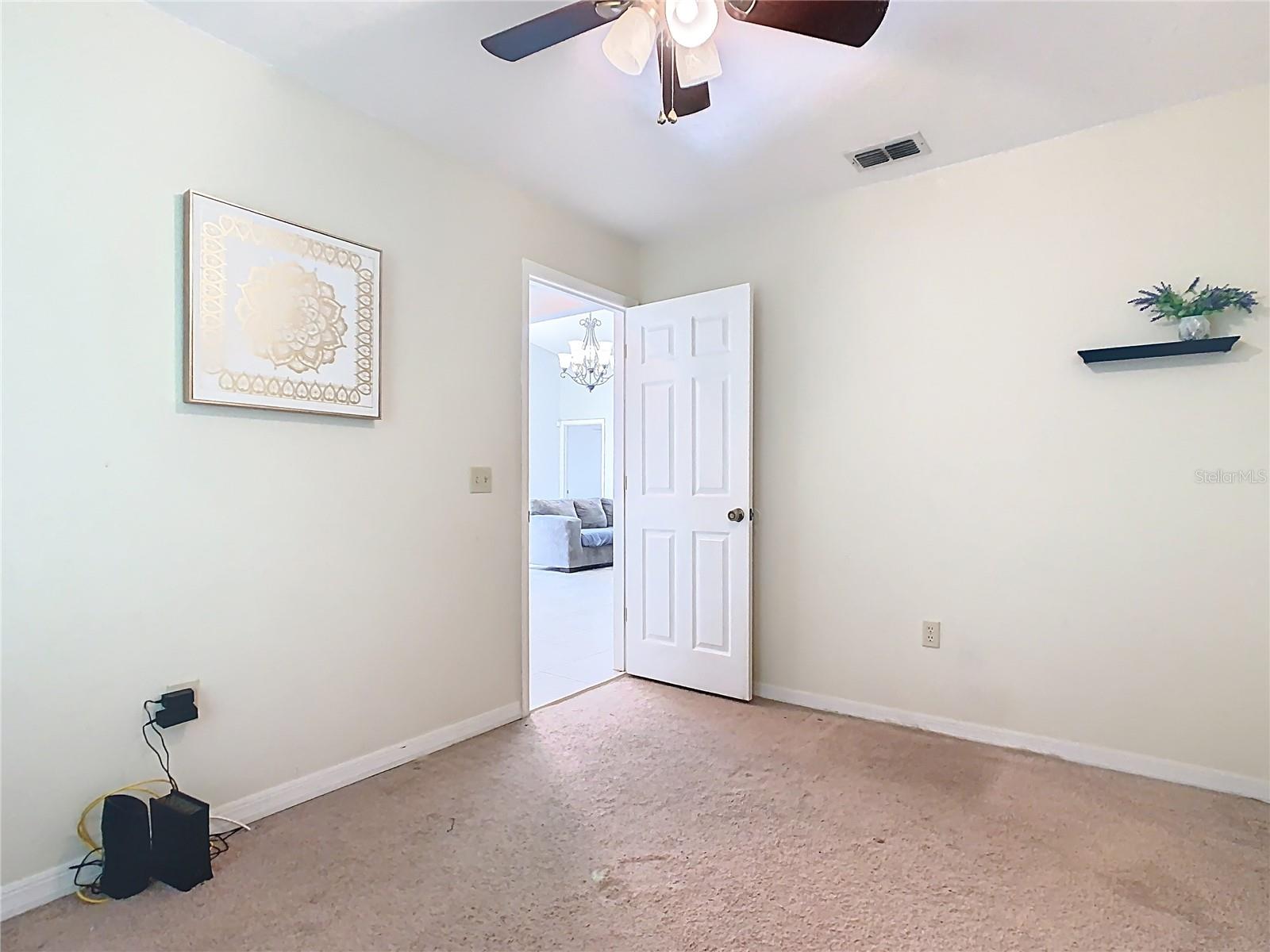 909 1/2 VALENTINA DR, DUNDEE, FL, 33838