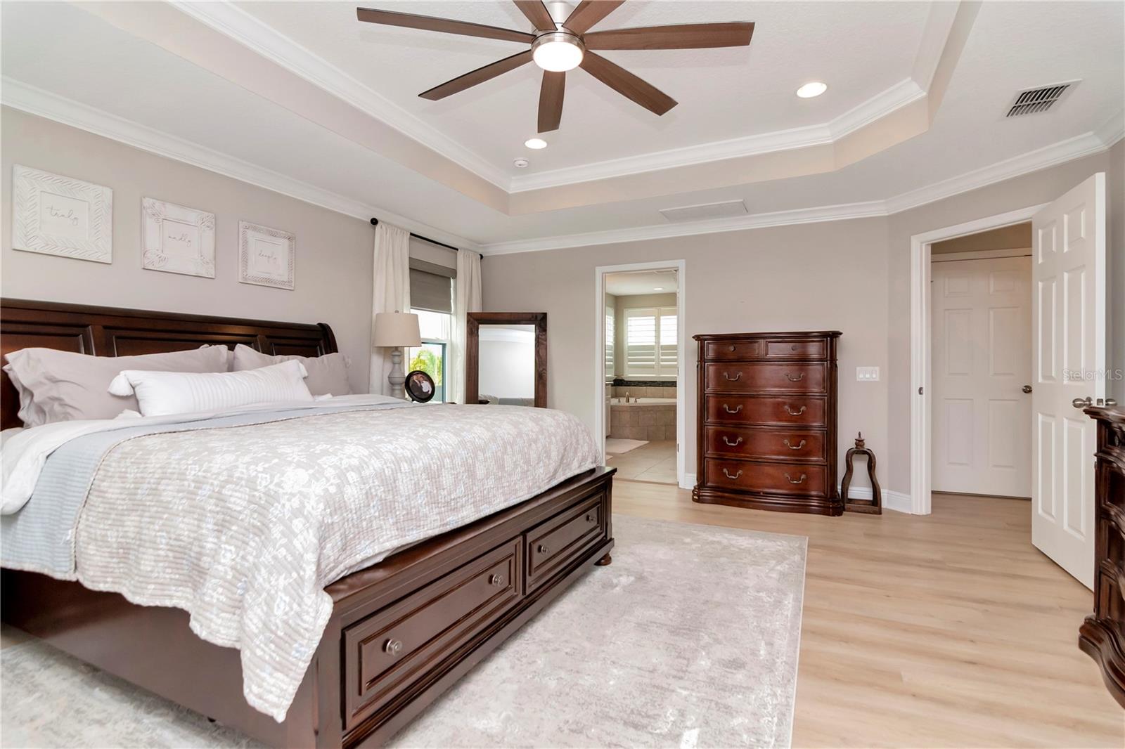 11425 LELAND GROVES DR, RIVERVIEW, FL, 33579