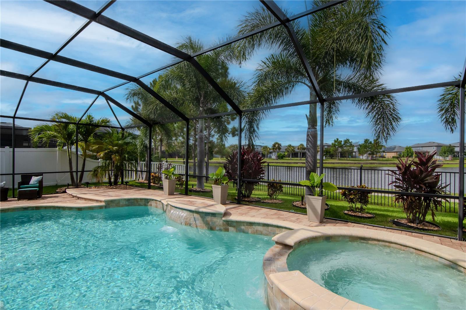 11425 LELAND GROVES DR, RIVERVIEW, FL, 33579