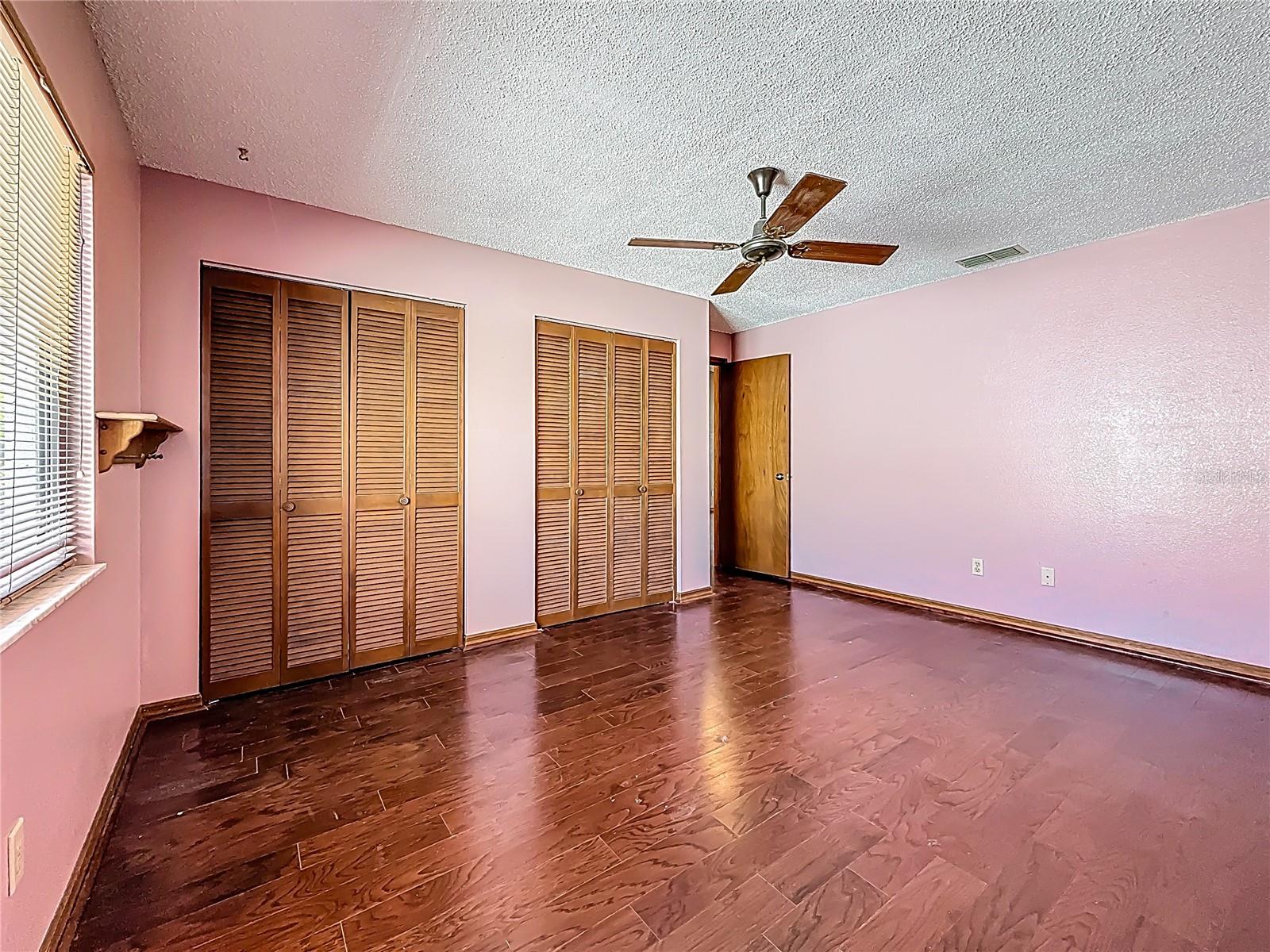 1822 TALL PINES DR, LARGO, FL, 33771