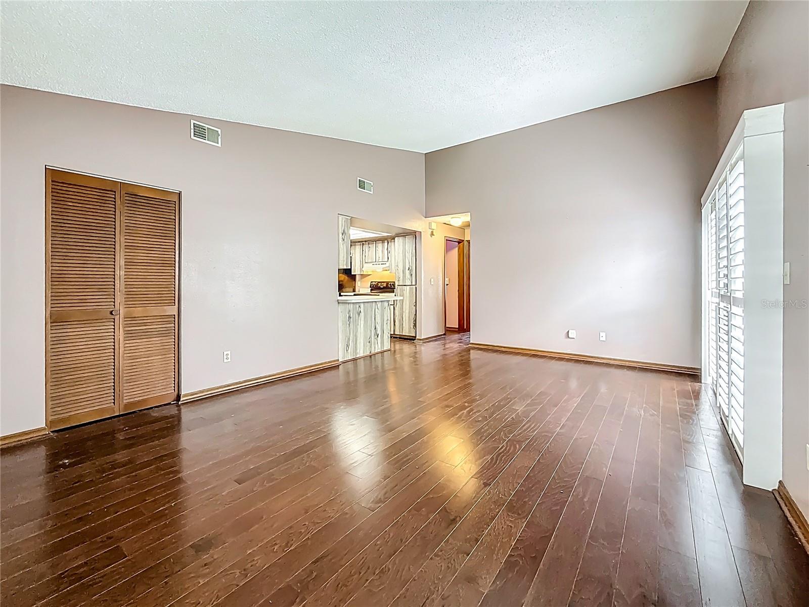 1822 TALL PINES DR, LARGO, FL, 33771