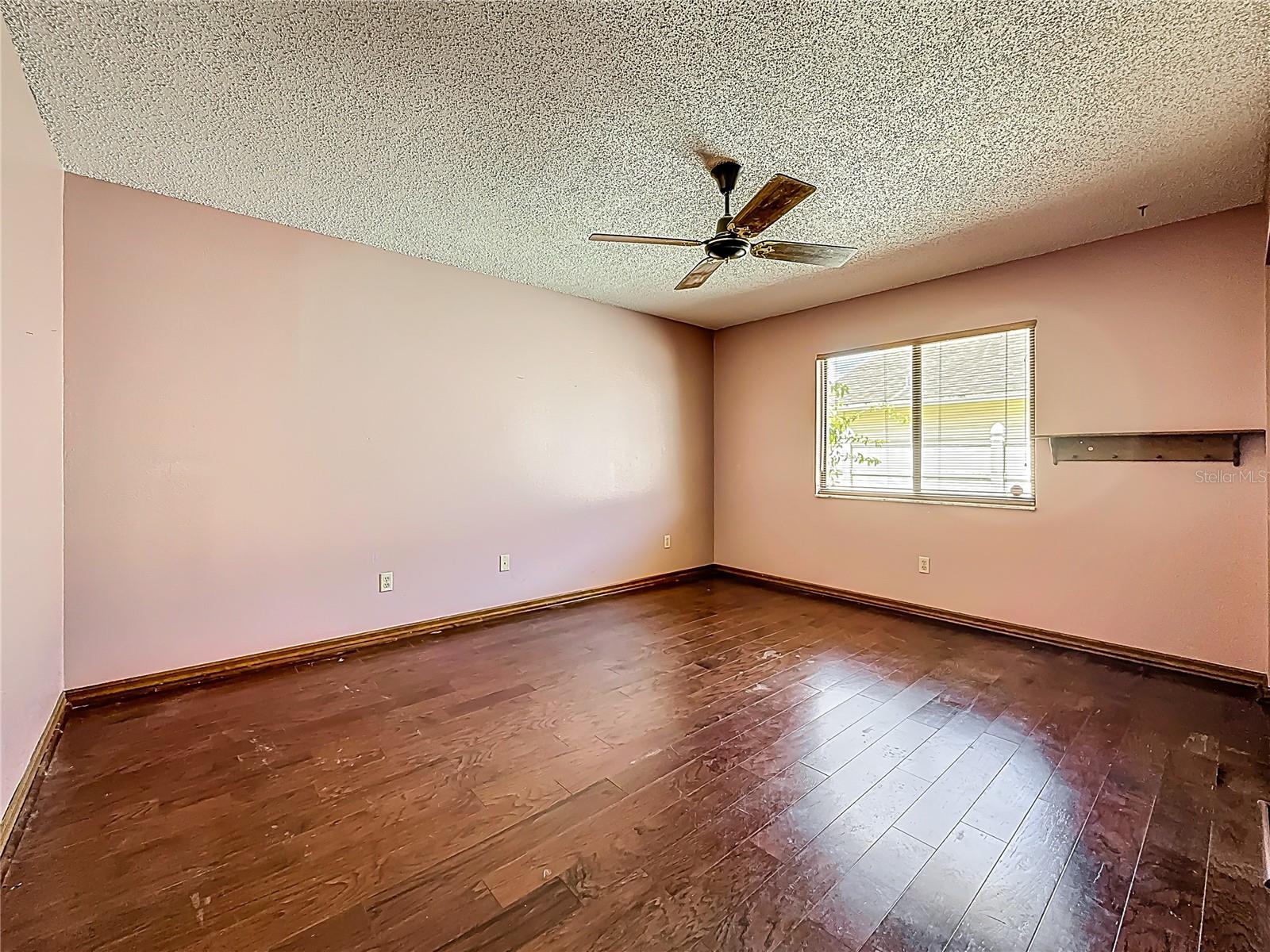 1822 TALL PINES DR, LARGO, FL, 33771