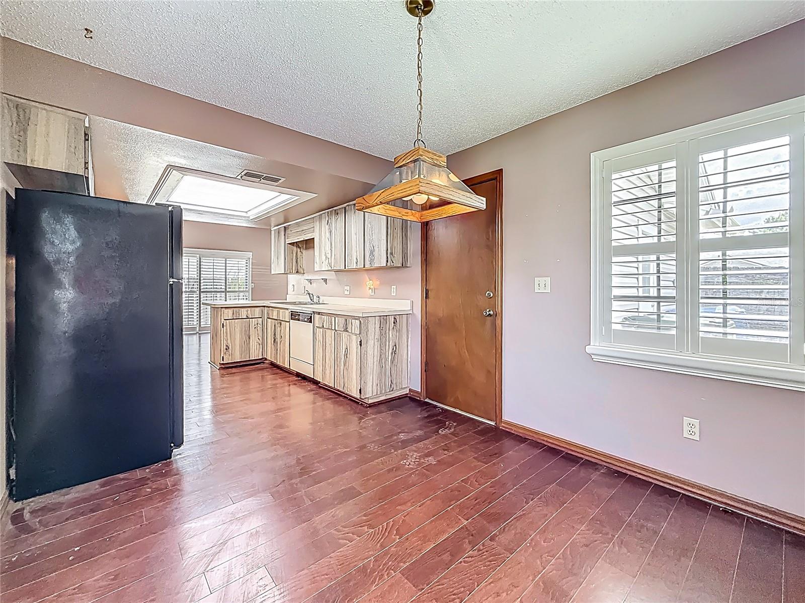 1822 TALL PINES DR, LARGO, FL, 33771