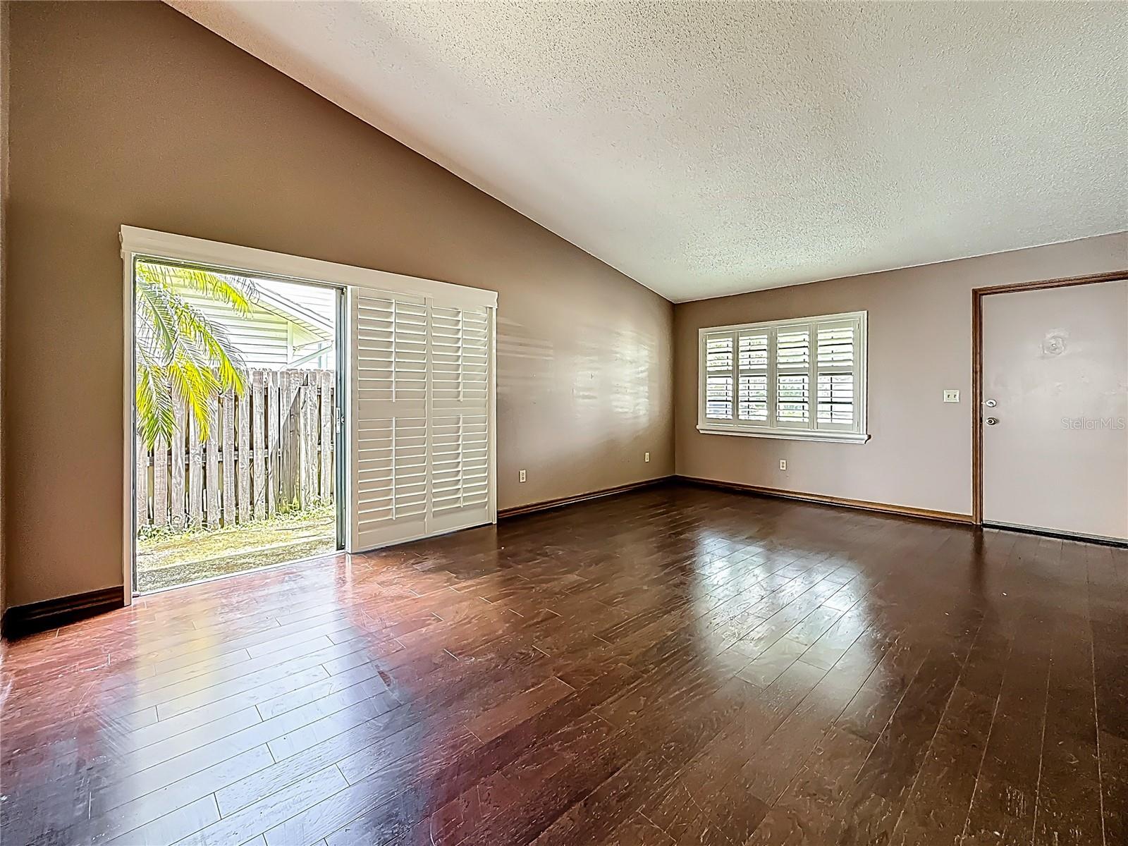 1822 TALL PINES DR, LARGO, FL, 33771