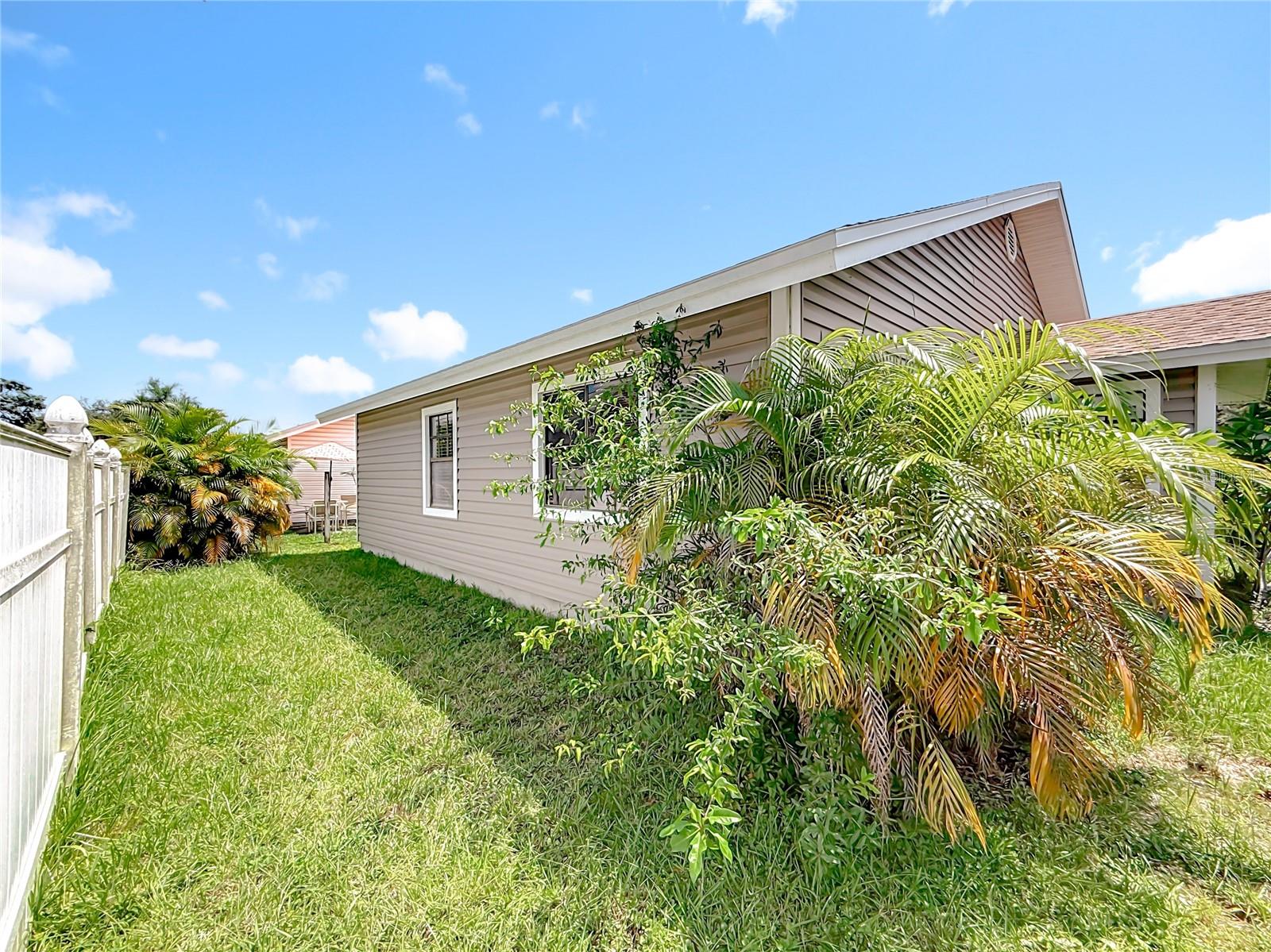 1822 TALL PINES DR, LARGO, FL, 33771