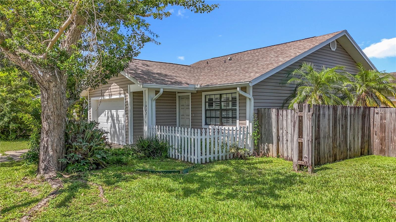 1822 TALL PINES DR, LARGO, FL, 33771