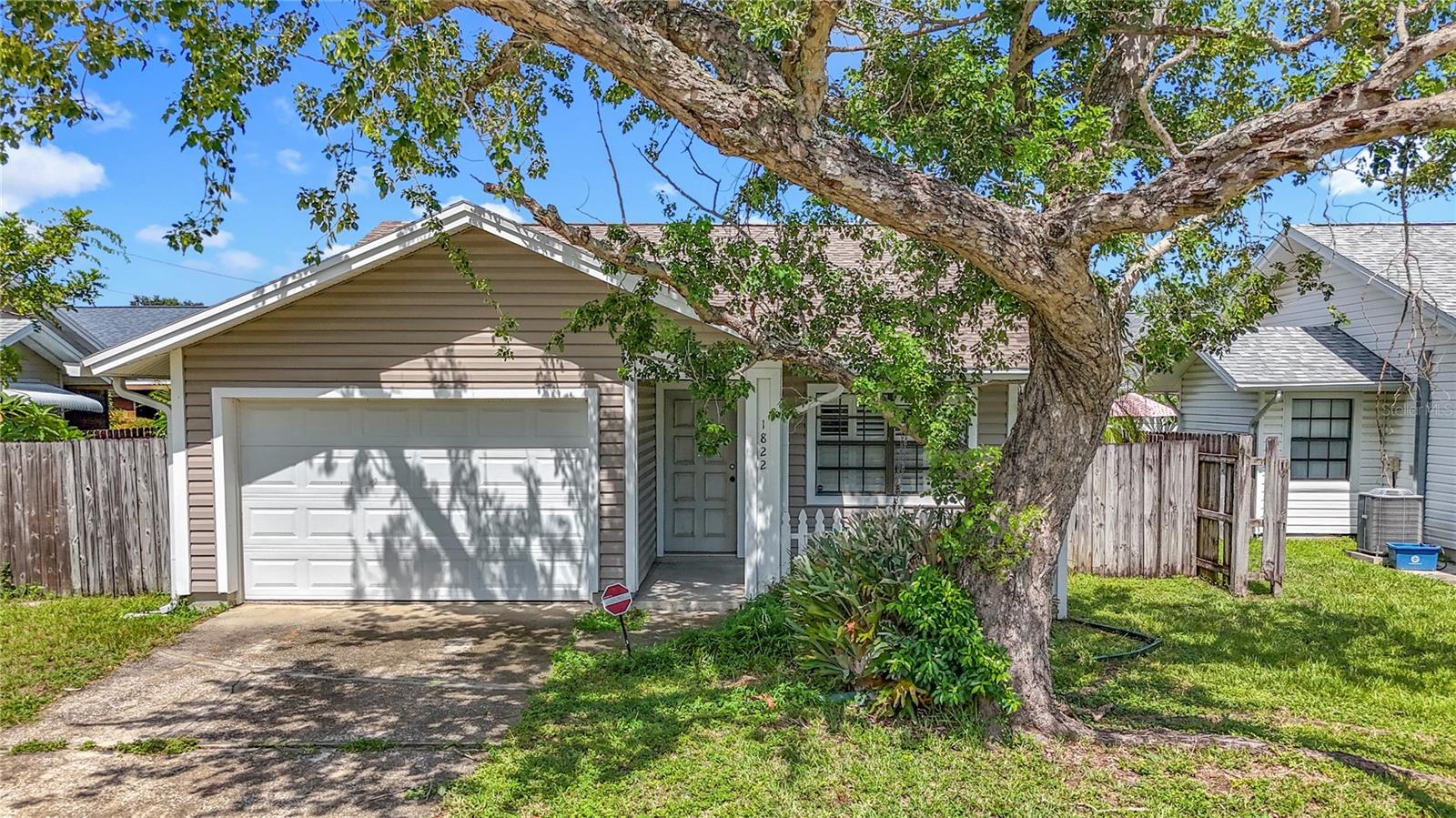 1822 TALL PINES DR, LARGO, FL, 33771