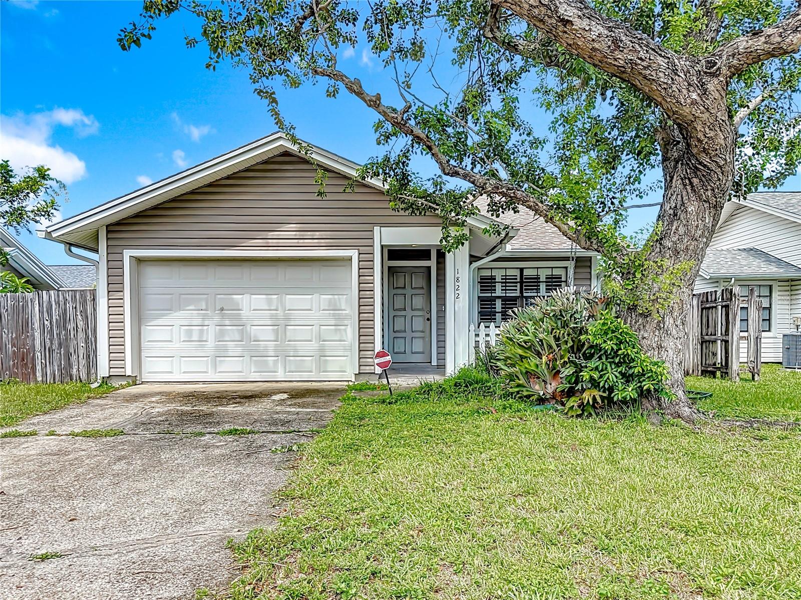 1822 TALL PINES DR, LARGO, FL, 33771