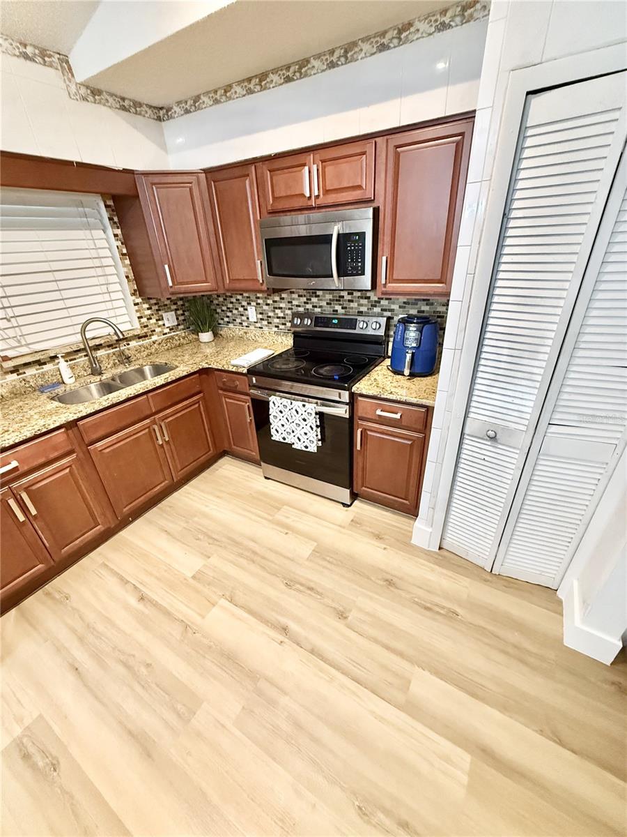 8031 KILLIAN DR, ORLANDO, FL, 32822