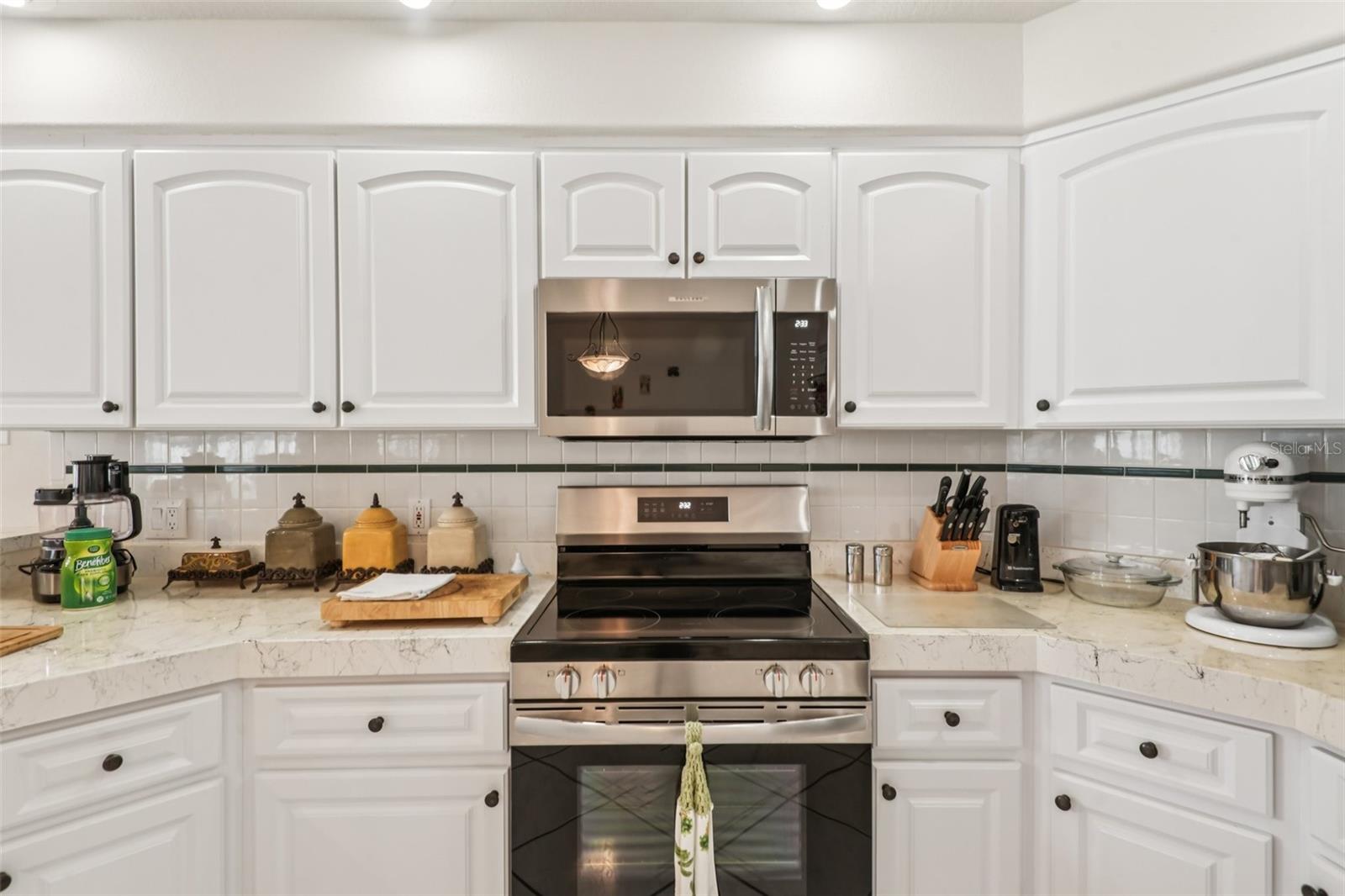 8704 CYPRESS LAKES BLVD, NEW PORT RICHEY, FL, 34653