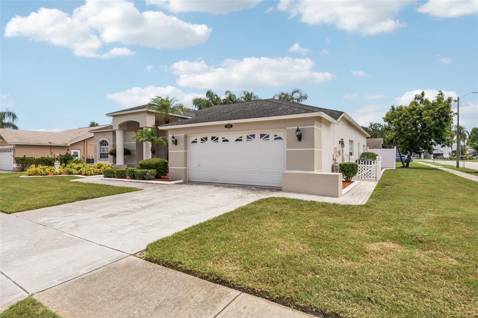 8704 CYPRESS LAKES BLVD, NEW PORT RICHEY, FL, 34653