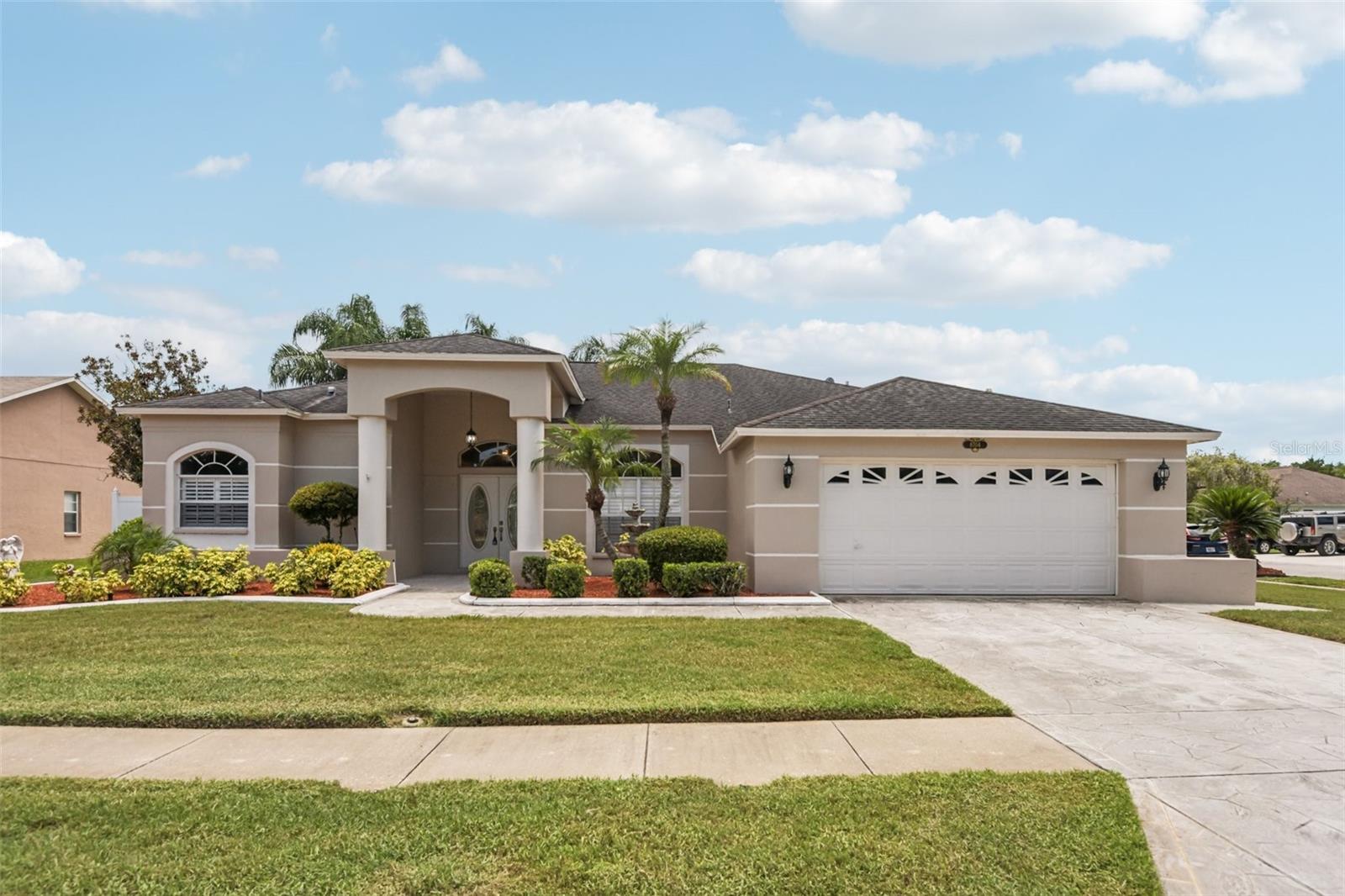 8704 CYPRESS LAKES BLVD, NEW PORT RICHEY, FL, 34653