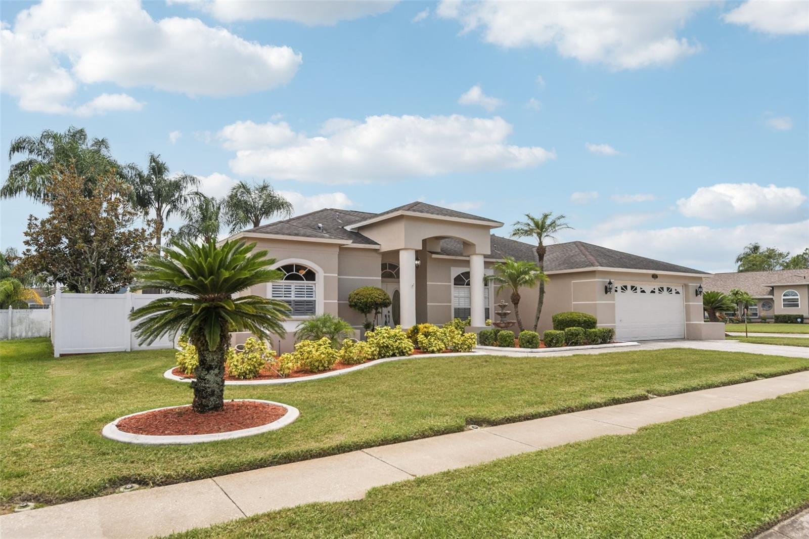 8704 CYPRESS LAKES BLVD, NEW PORT RICHEY, FL, 34653