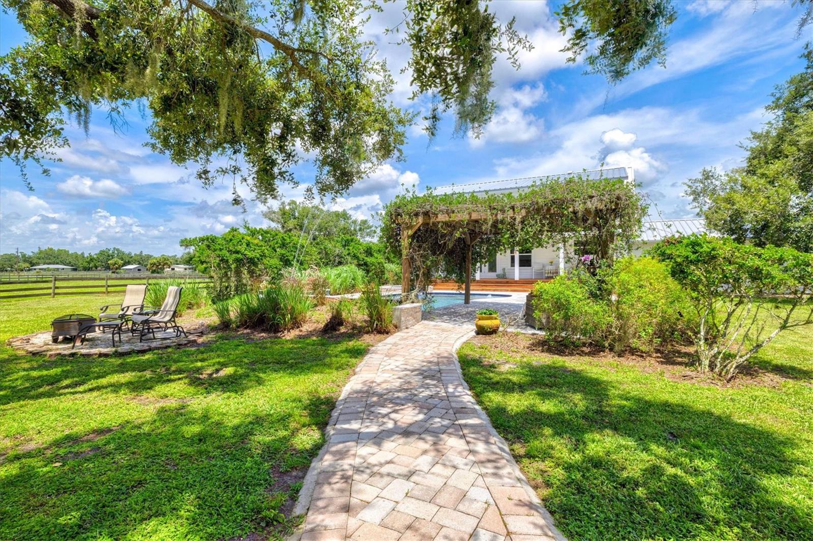 A4658570 Property Photo